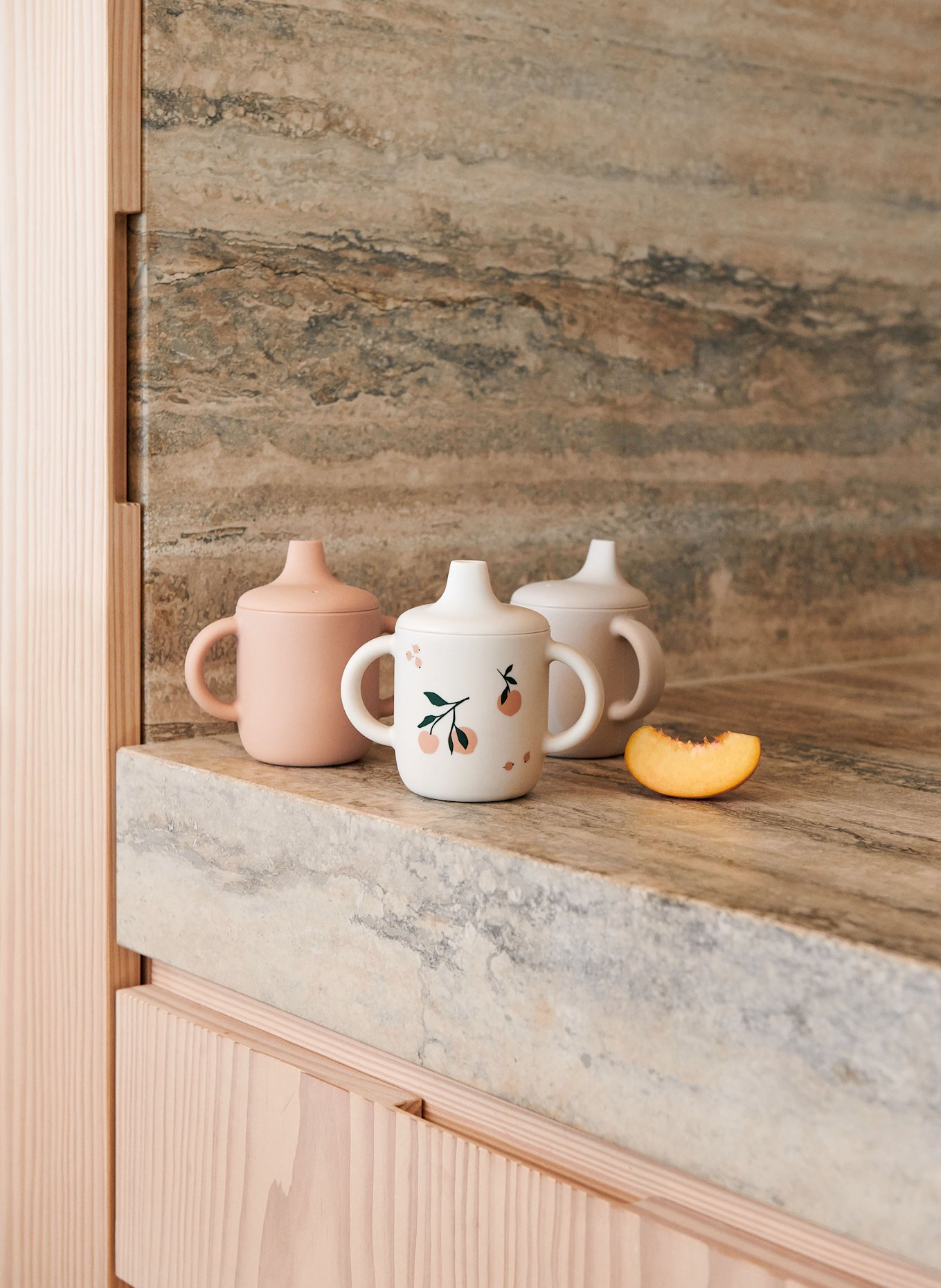 LIEWOOD NEIL sippy cup: LIGHT ORANGE