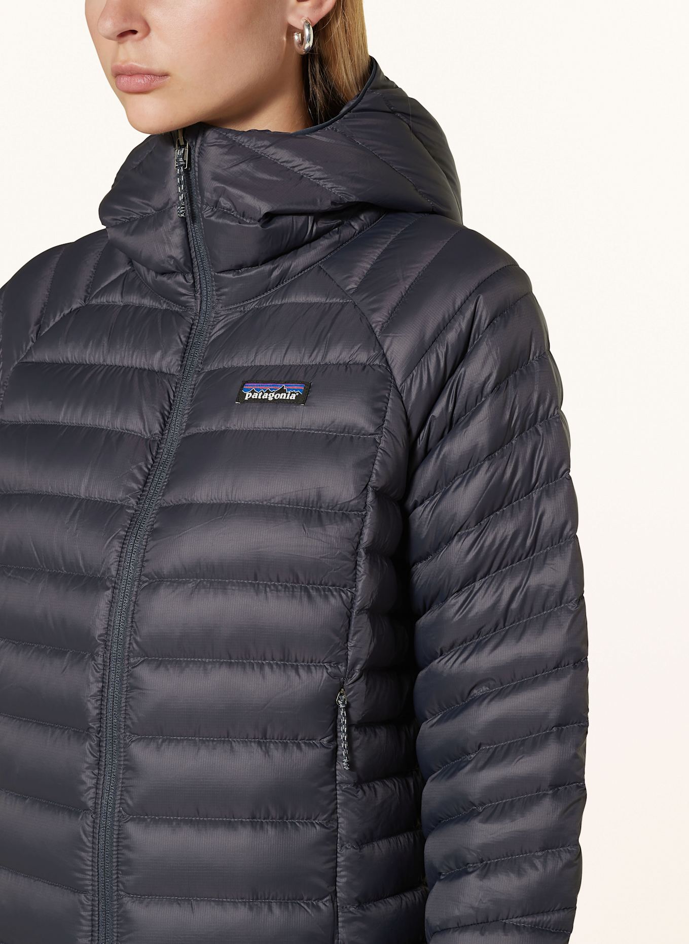 patagonia Lekka kurtka puchowa DOWN SWEATER: GRANATOWY