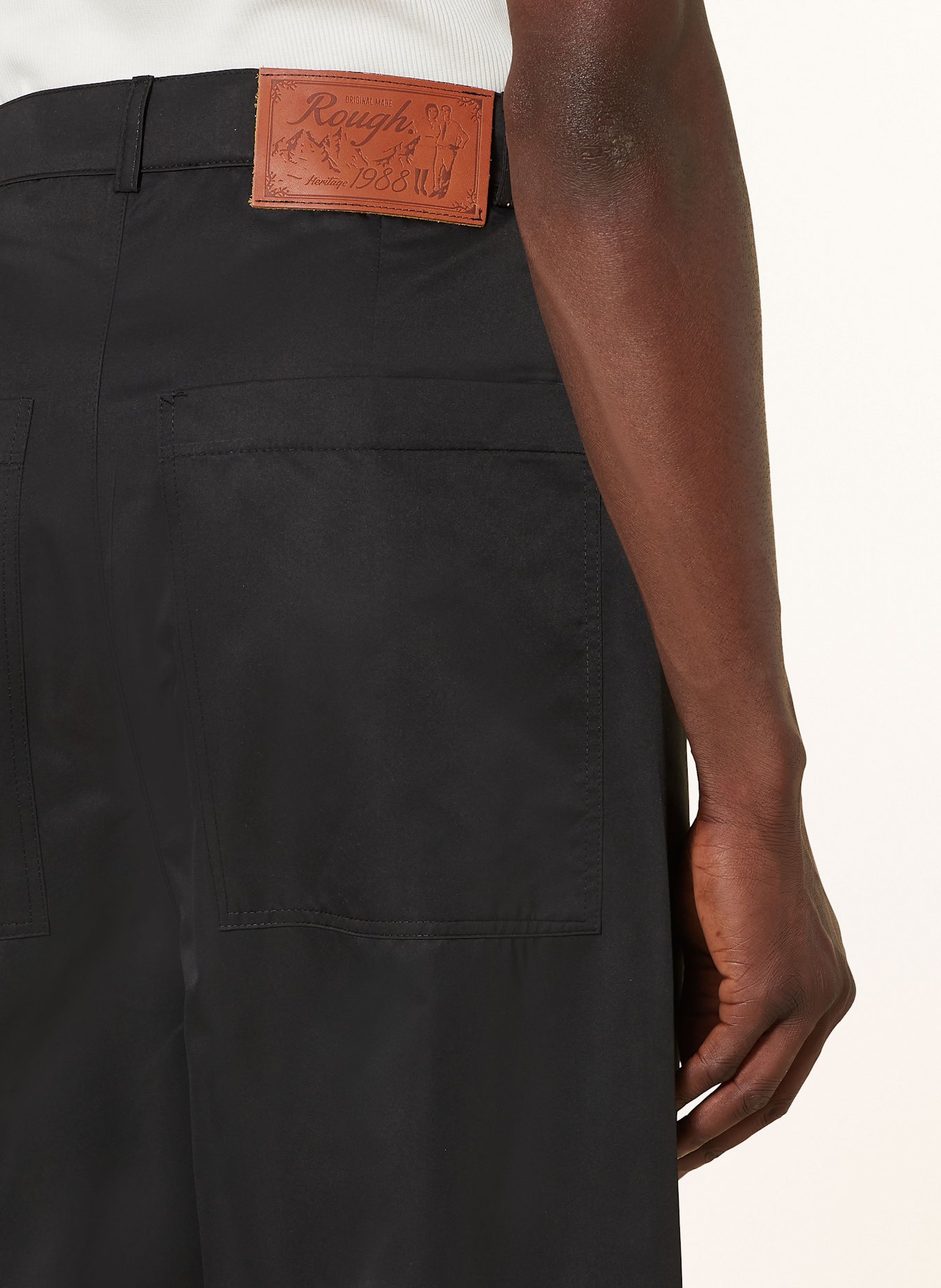 rough. Hose Regular Fit: SCHWARZ