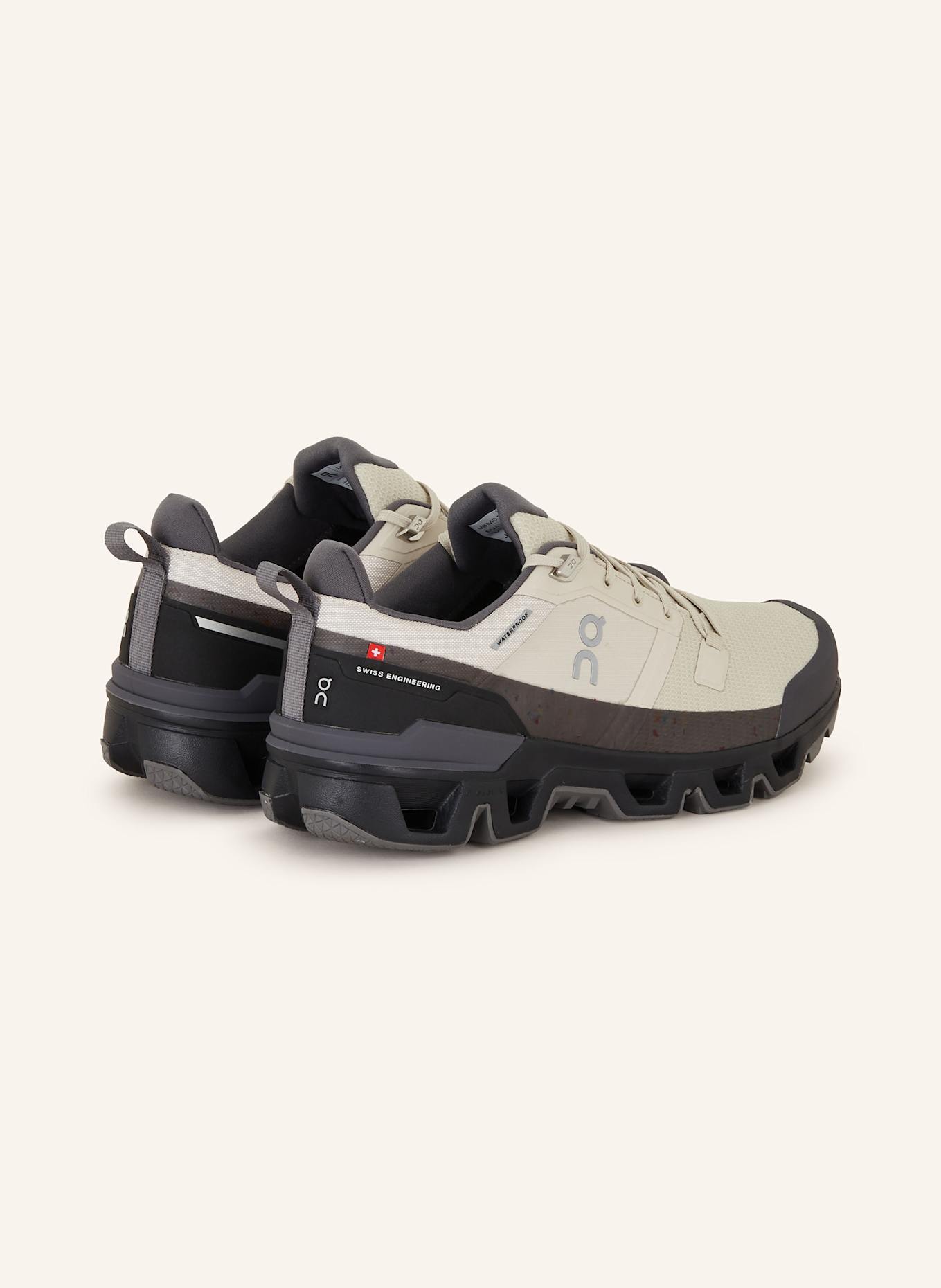 On Trekking shoes CLOUDWANDER WATERPROOF, Color: ECRU/ DARK GRAY (Image 2)