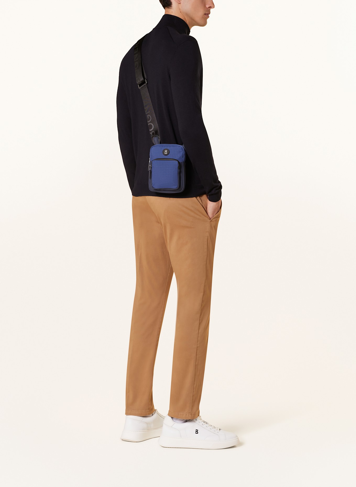 BOGNER Umhängetasche TIGNES JACOB: BLAU / DUNKELBLAU