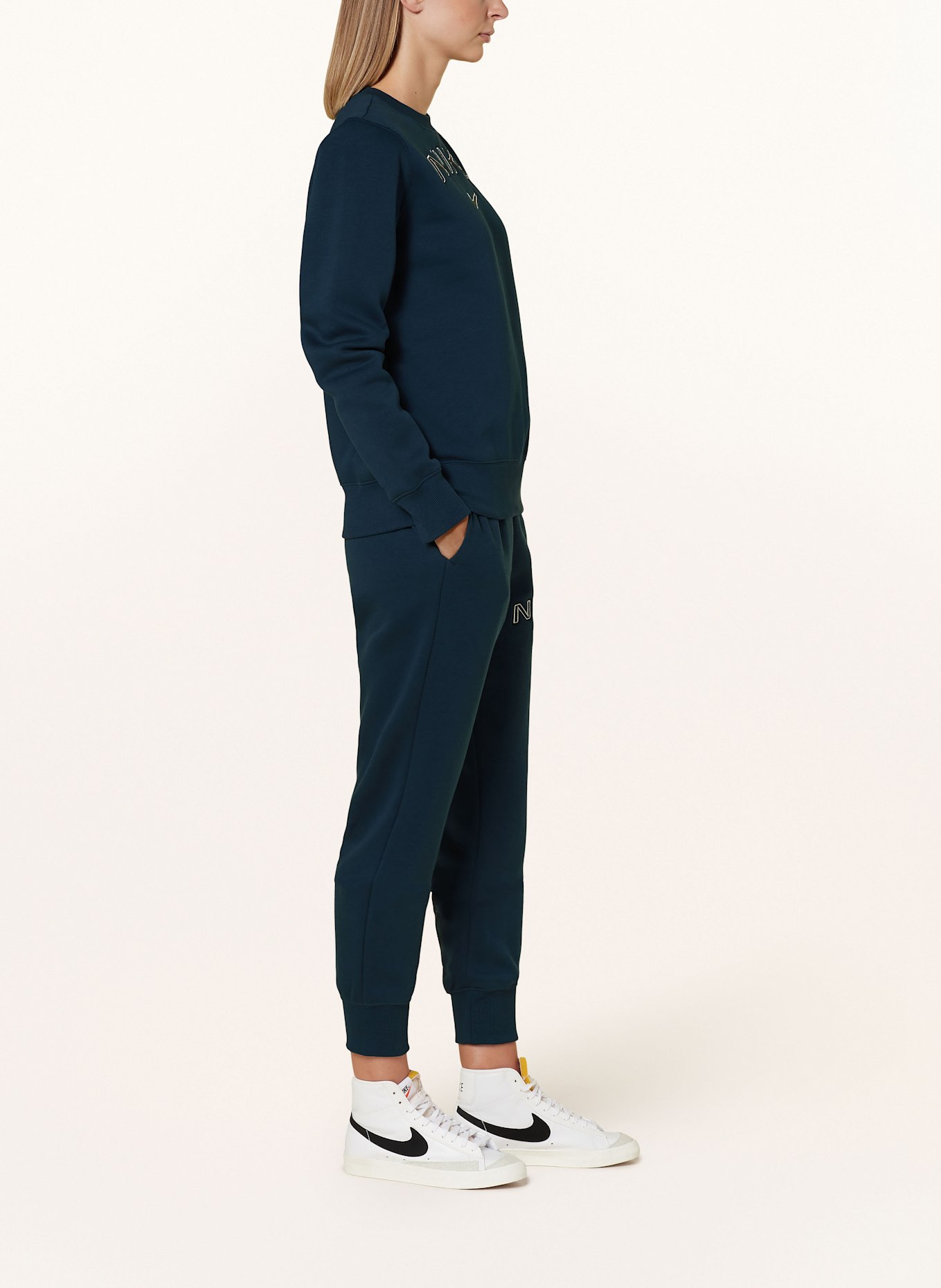 Nike Sweatpants in dark blue black