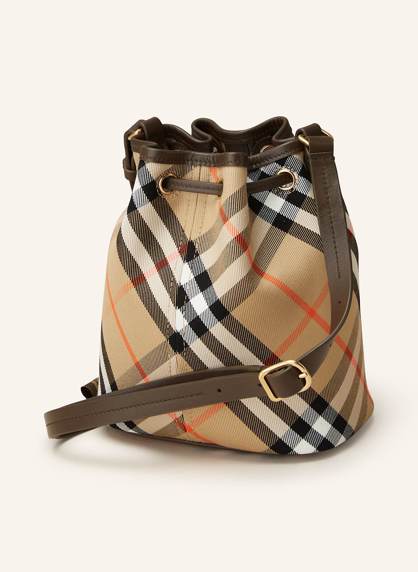 Burberry pouch bag discount