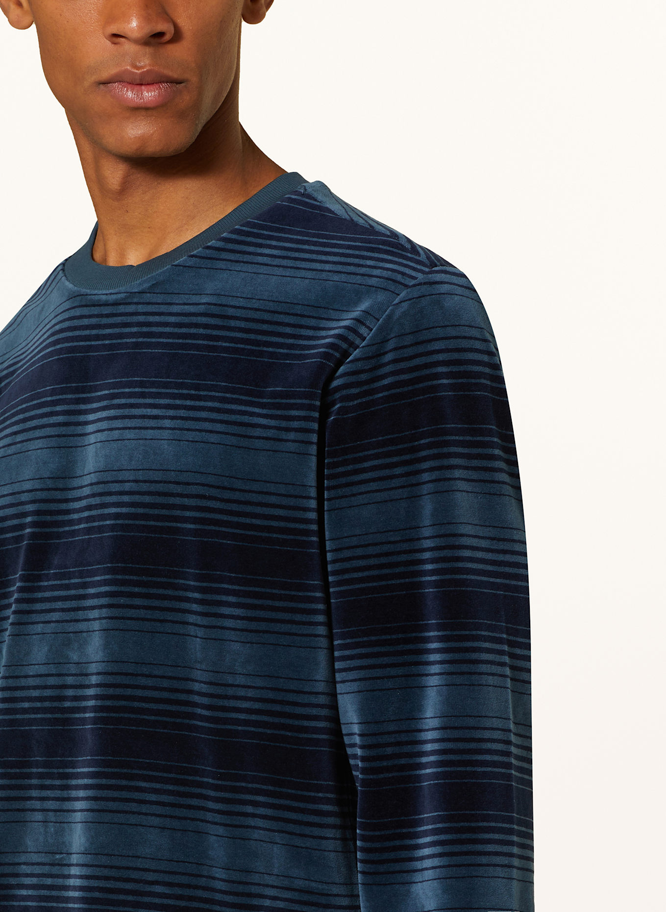 SCHIESSER Pyjama CASUAL NIGHTWEAR van velours: DONKERBLAUW / BLAUW