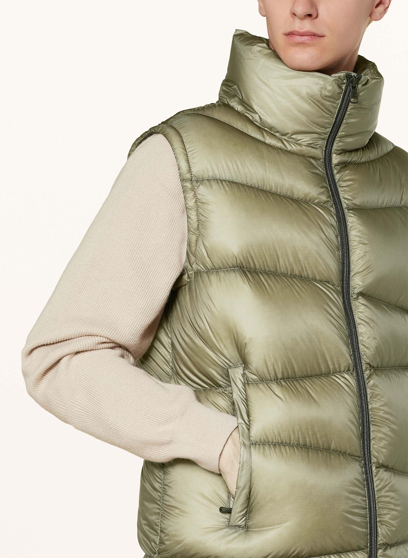 COLMAR Down vest: OLIVE