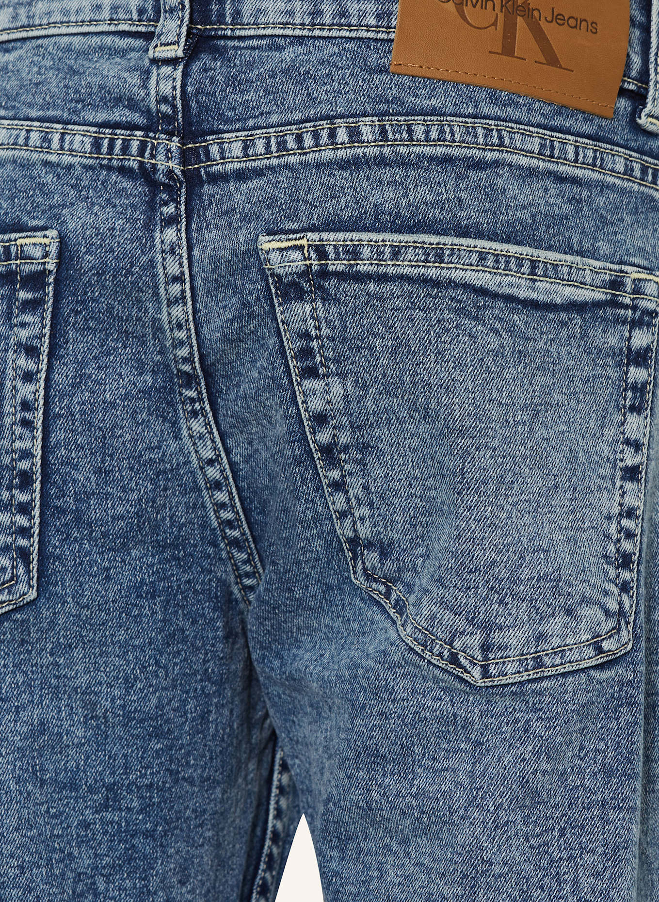 Calvin Klein Jeans: 1A4 Green Visual Cf