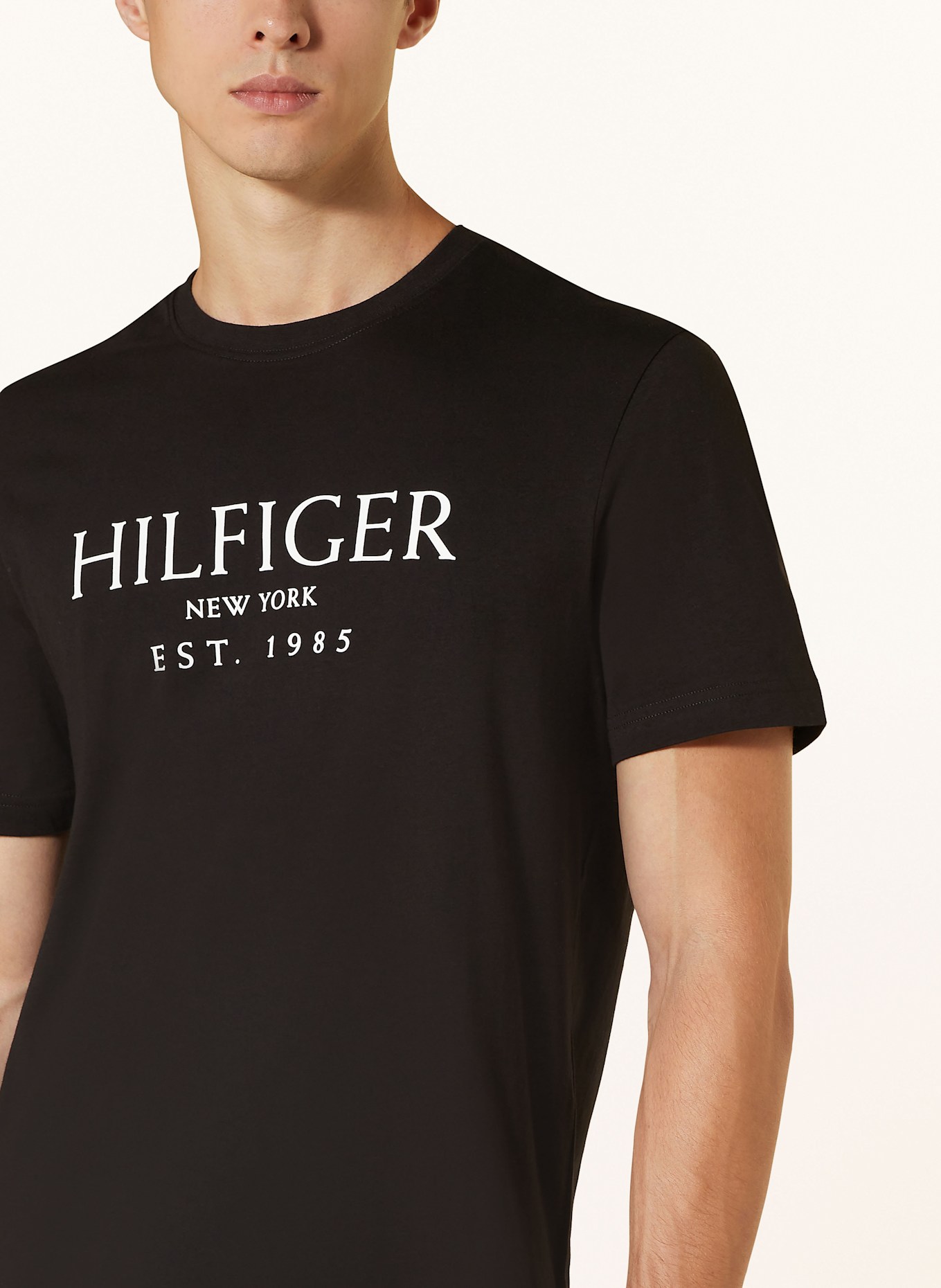 TOMMY HILFIGER T-Shirt, Farbe: SCHWARZ (Bild 4)