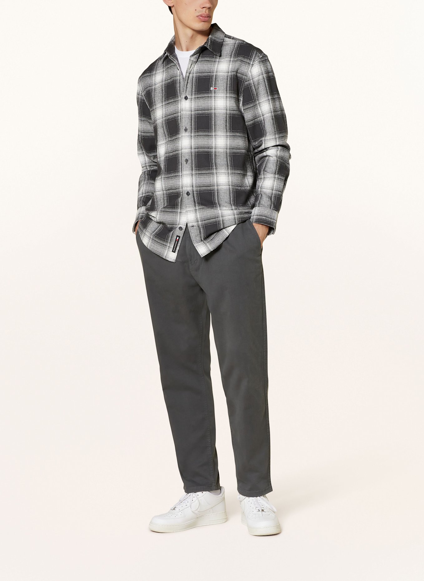 TOMMY JEANS Chino Relaxed Fit: DUNKELGRAU