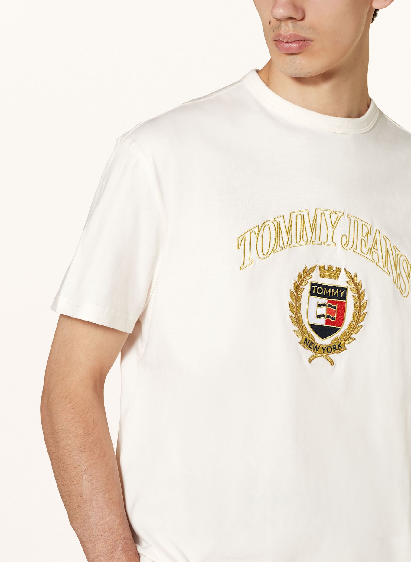 TOMMY JEANS T-Shirt: WEISS / GOLD / DUNKELBLAU