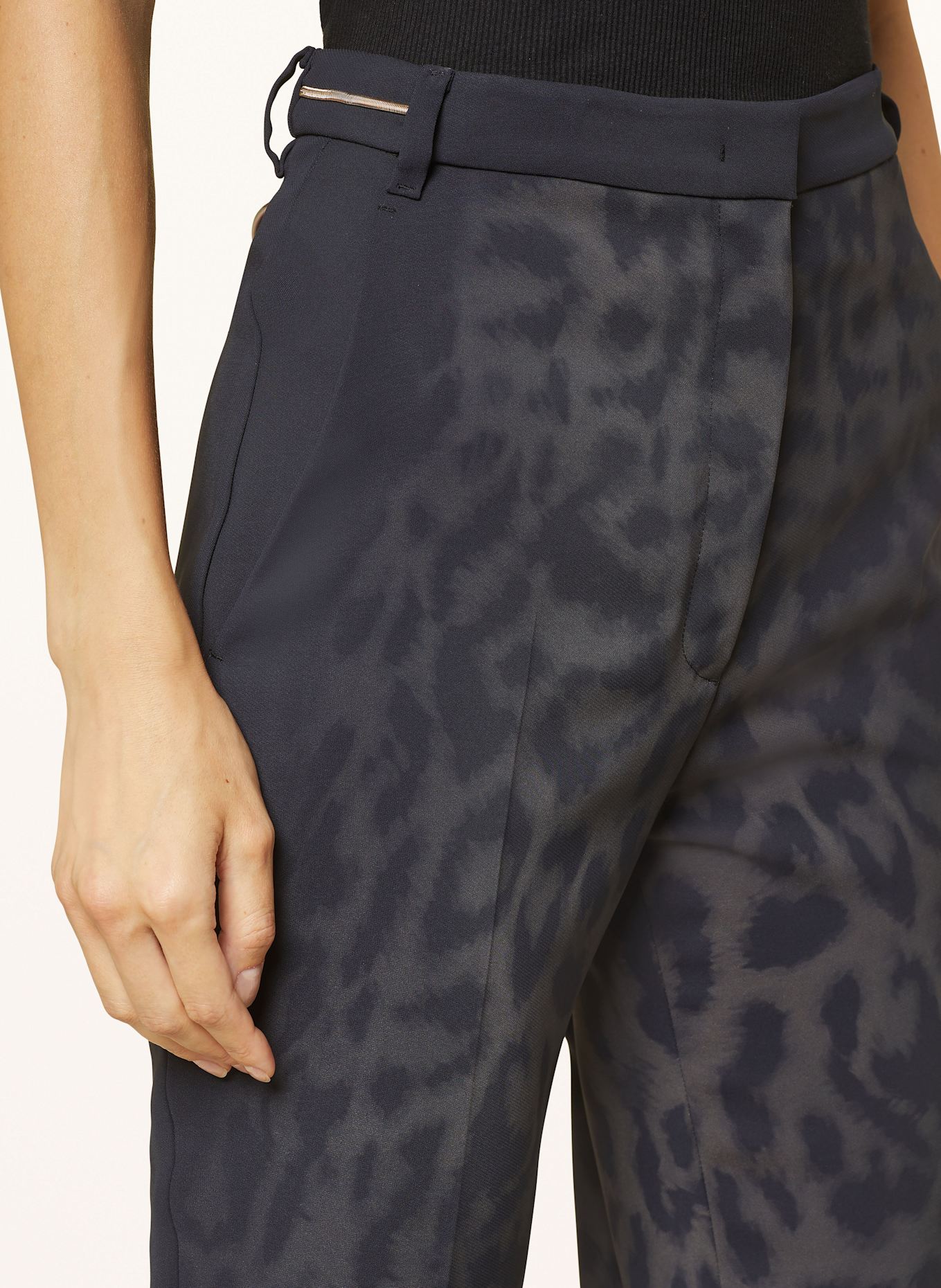 MARC CAIN Hose: 625 shiny sand