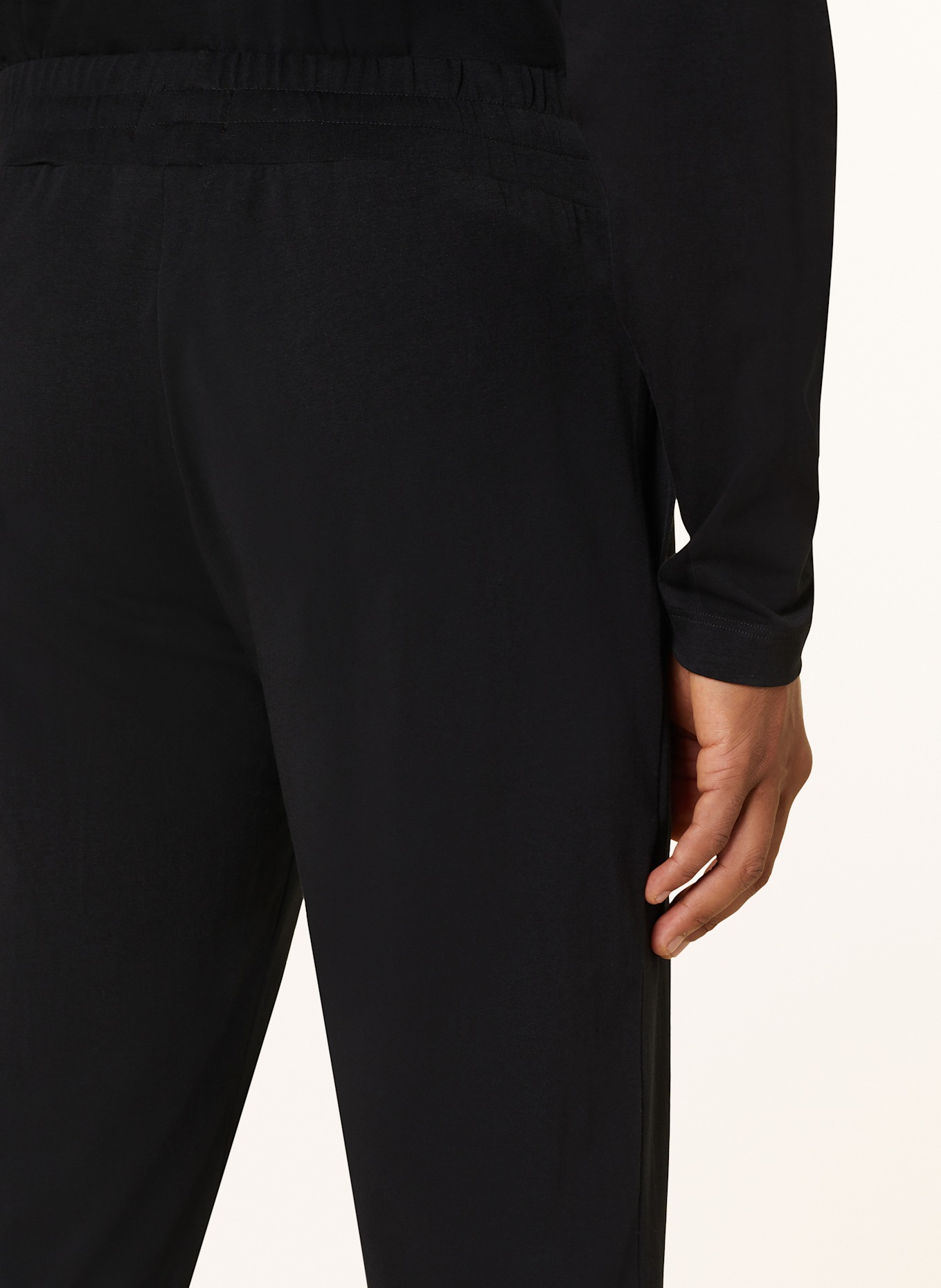 HUGO Zamówienie można bezpłatnie odesłać w ciągu 30 dni LAZE: CZARNY