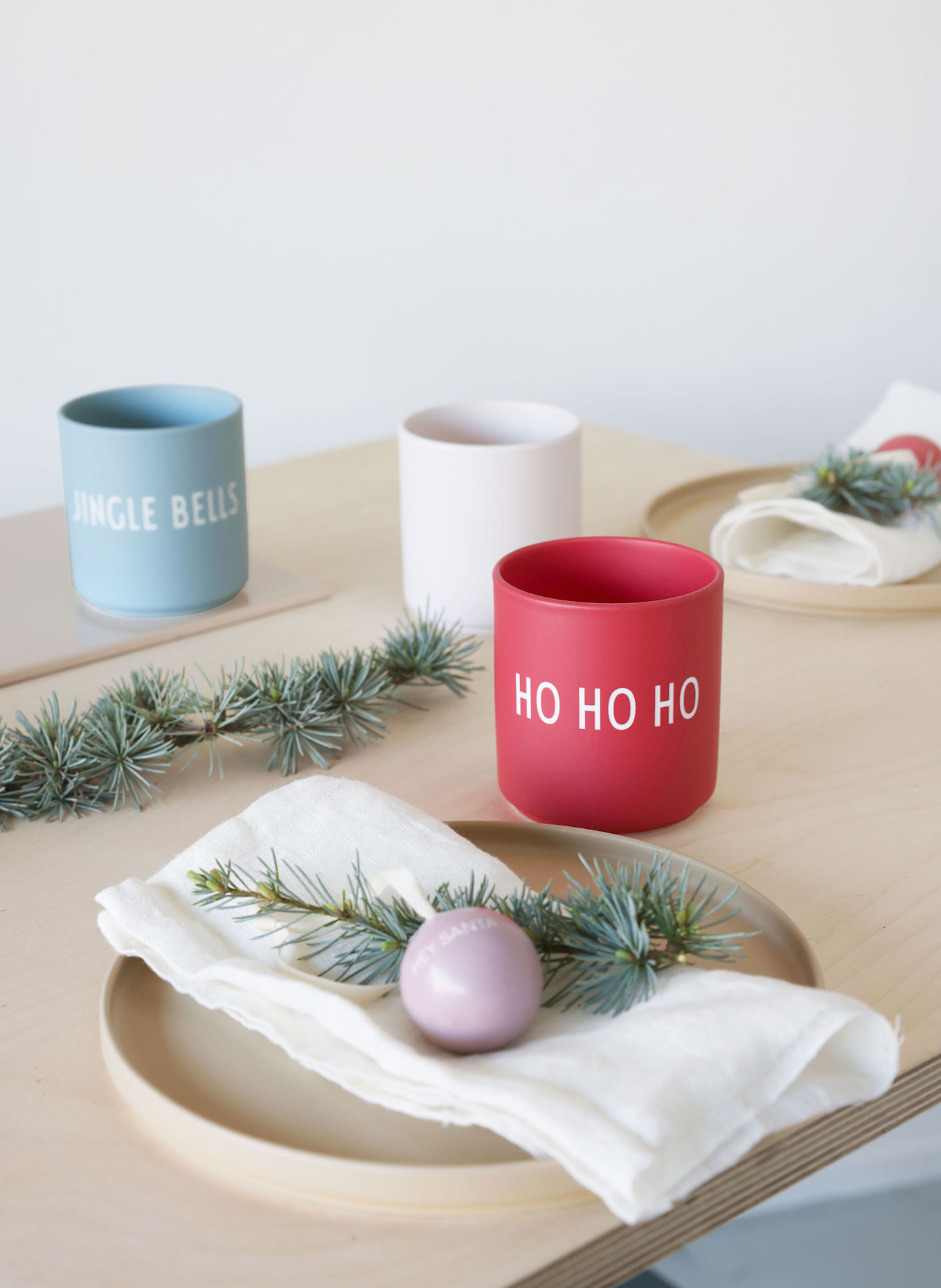 DESIGN LETTERS Kubek JINGLE BELLS: JASNONIEBIESKI