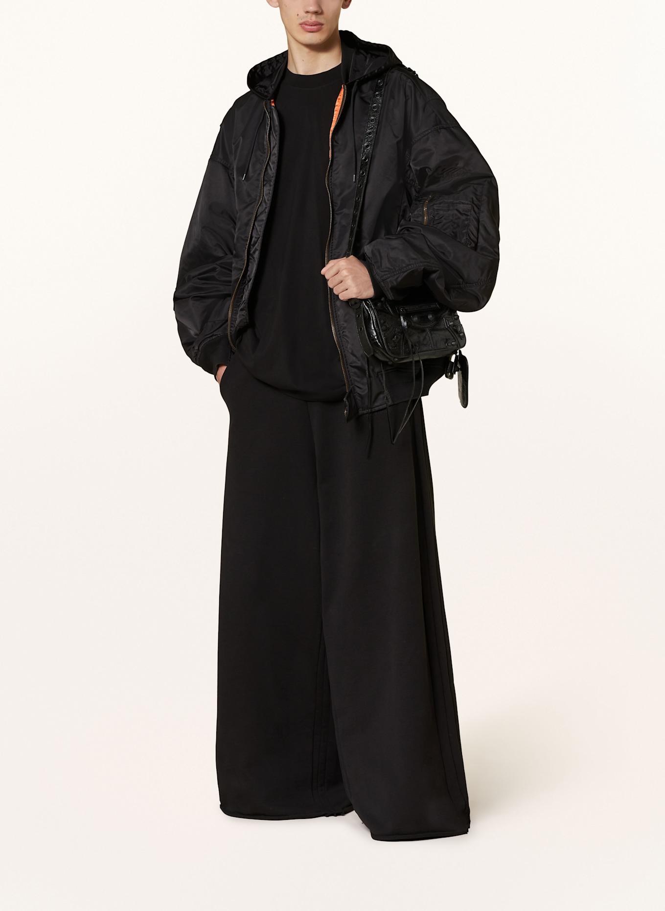 VETEMENTS Sweatpants: BLACK