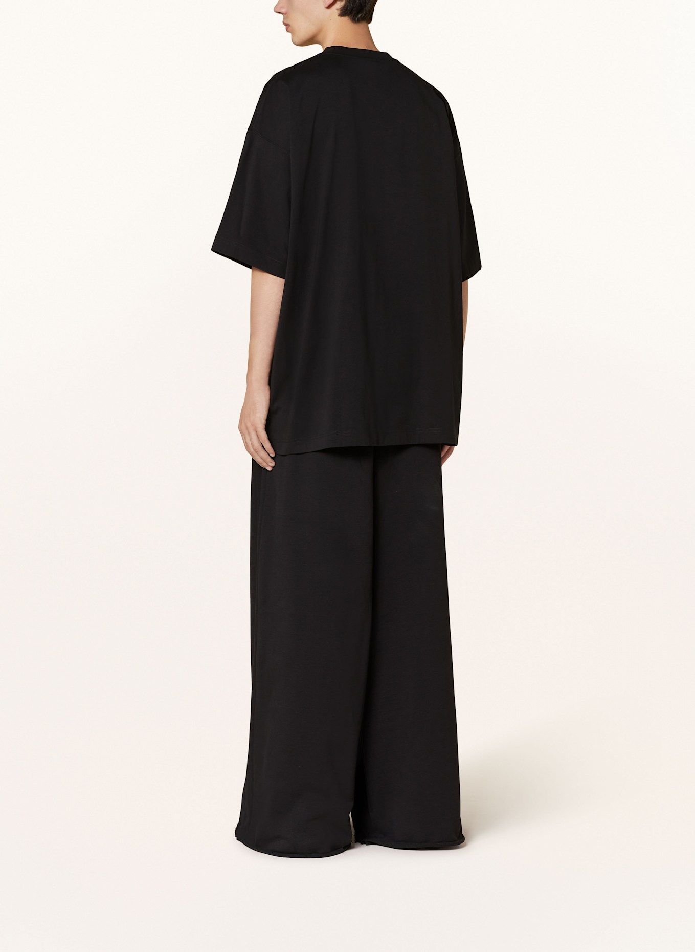 VETEMENTS Sweatpants: BLACK