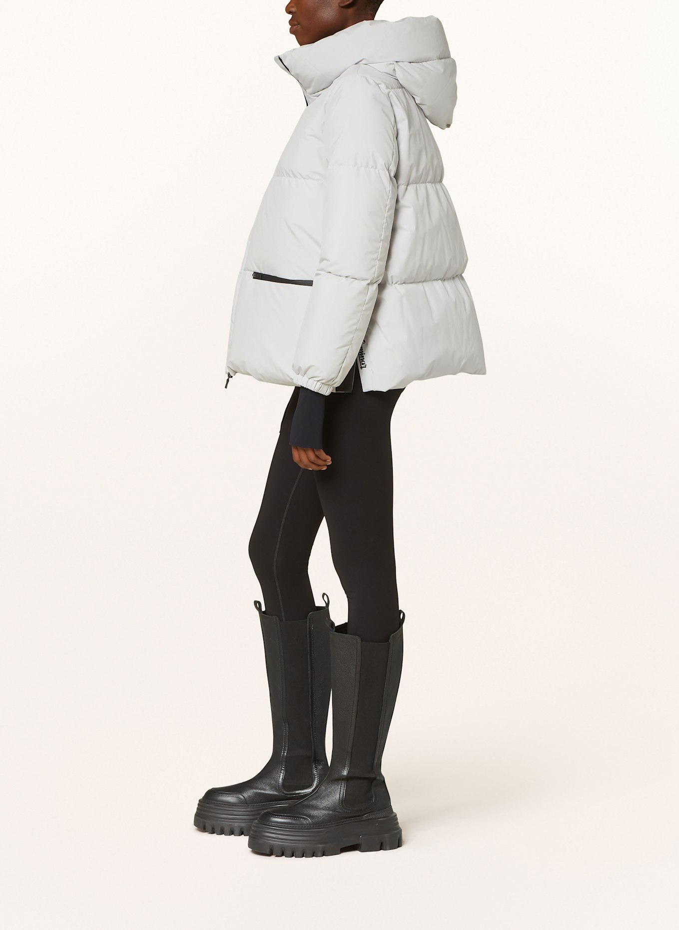 HERNO LAMINAR Daunenjacke: CREME / SCHWARZ