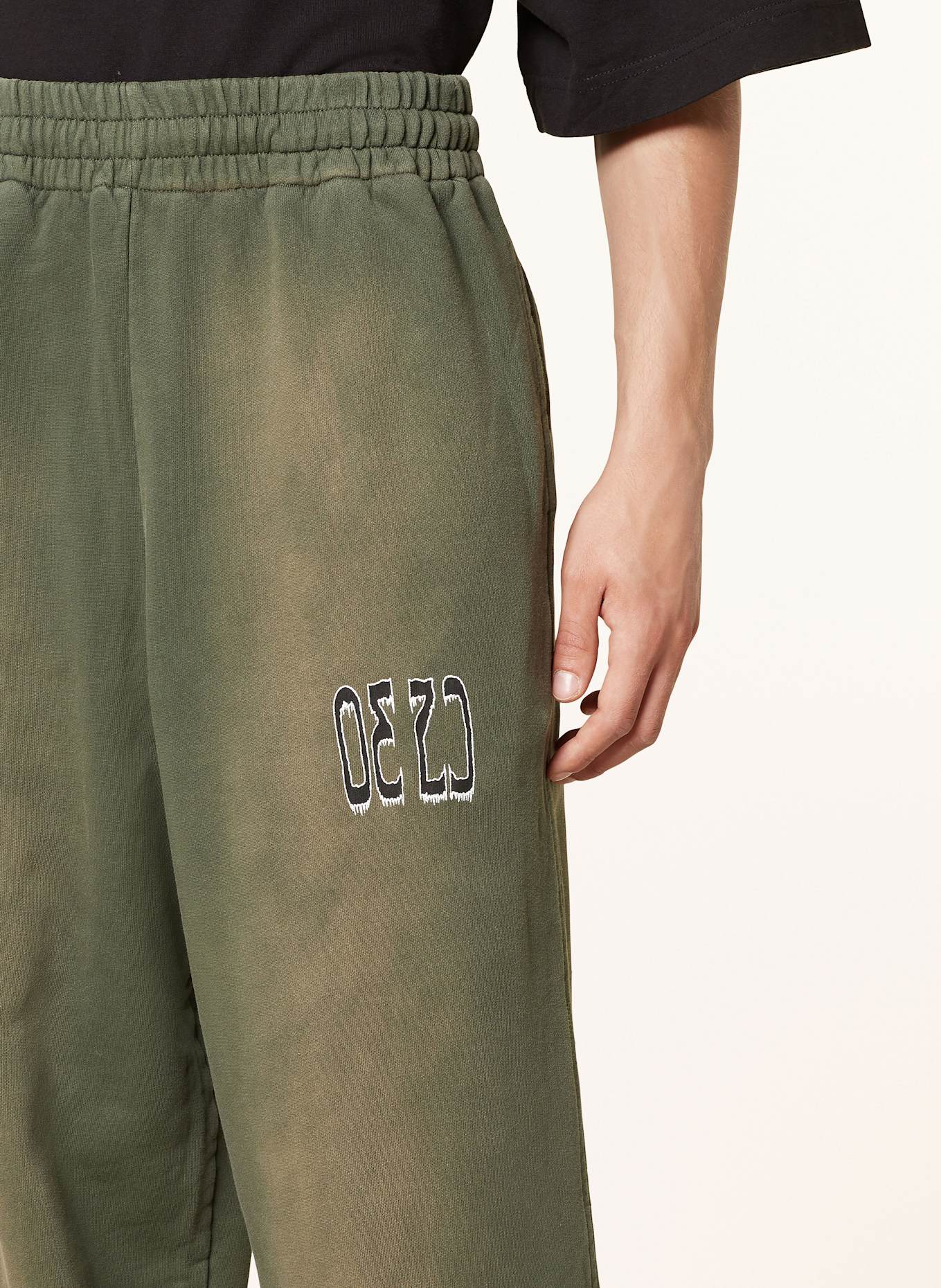 032c SPLICED sweatpants: OLIVE