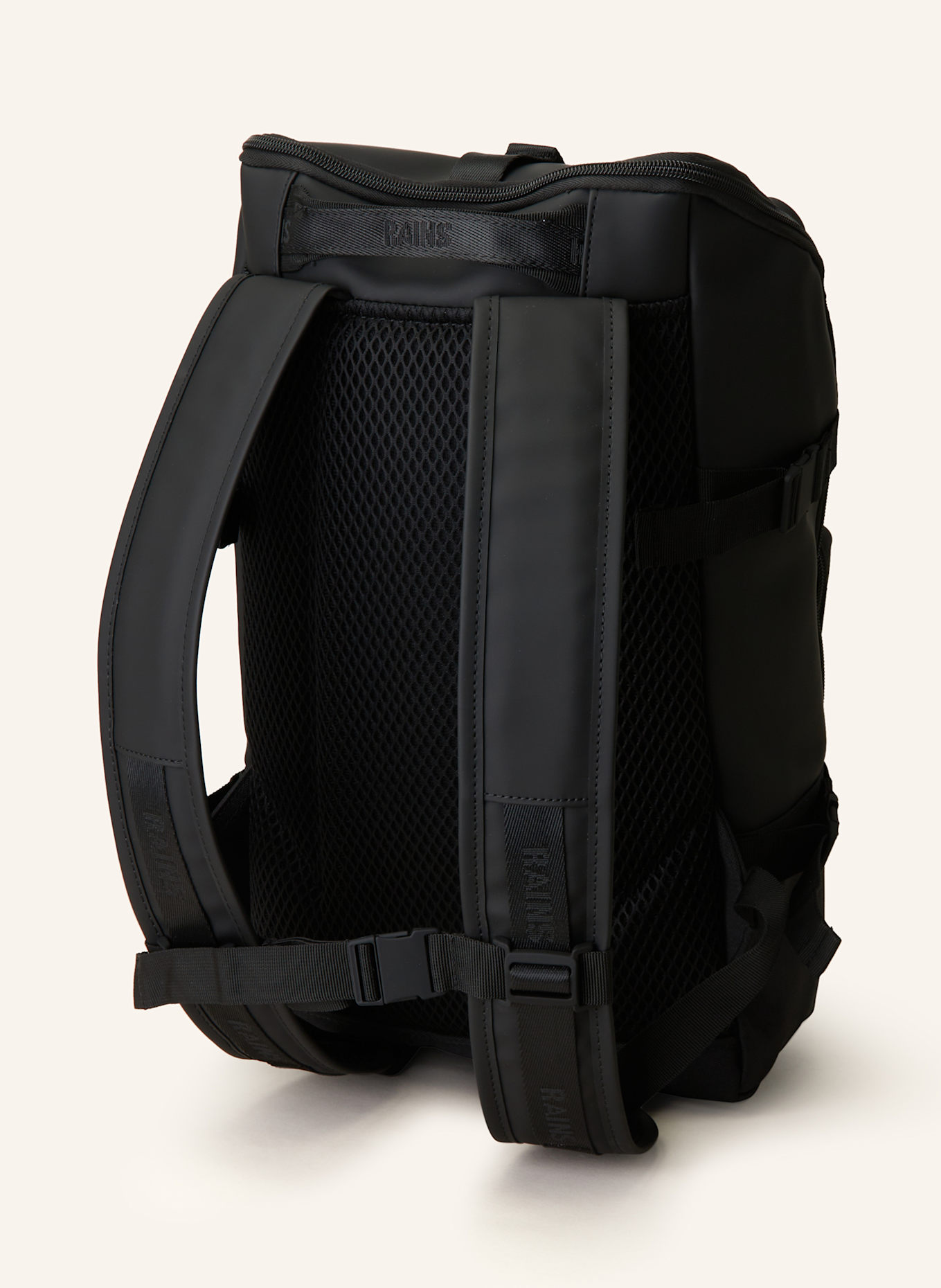 RAINS TRAIL CARGO 14 l fanning backpack with laptop compartment: BLACK