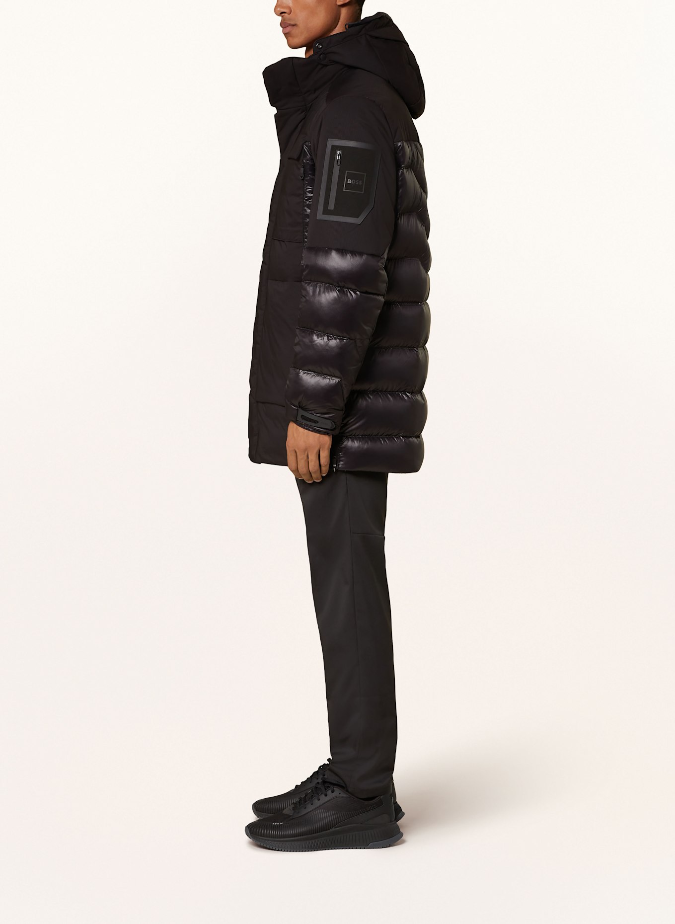 BOSS Lightweight-Daunenjacke EAMS mit abnehmbarer Kapuze: SCHWARZ