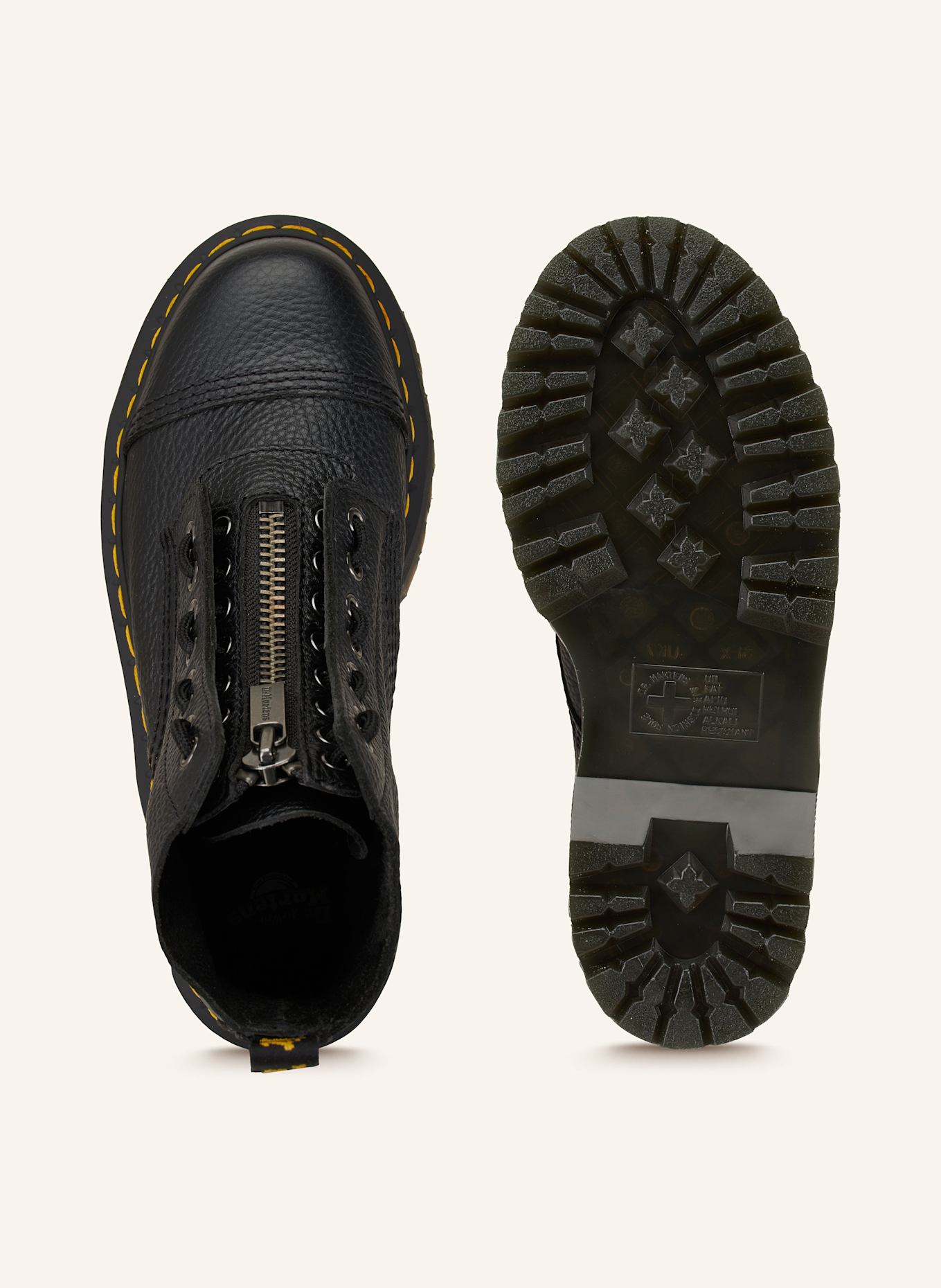 Dr. Martens Lace up boots SINCLAIR in black