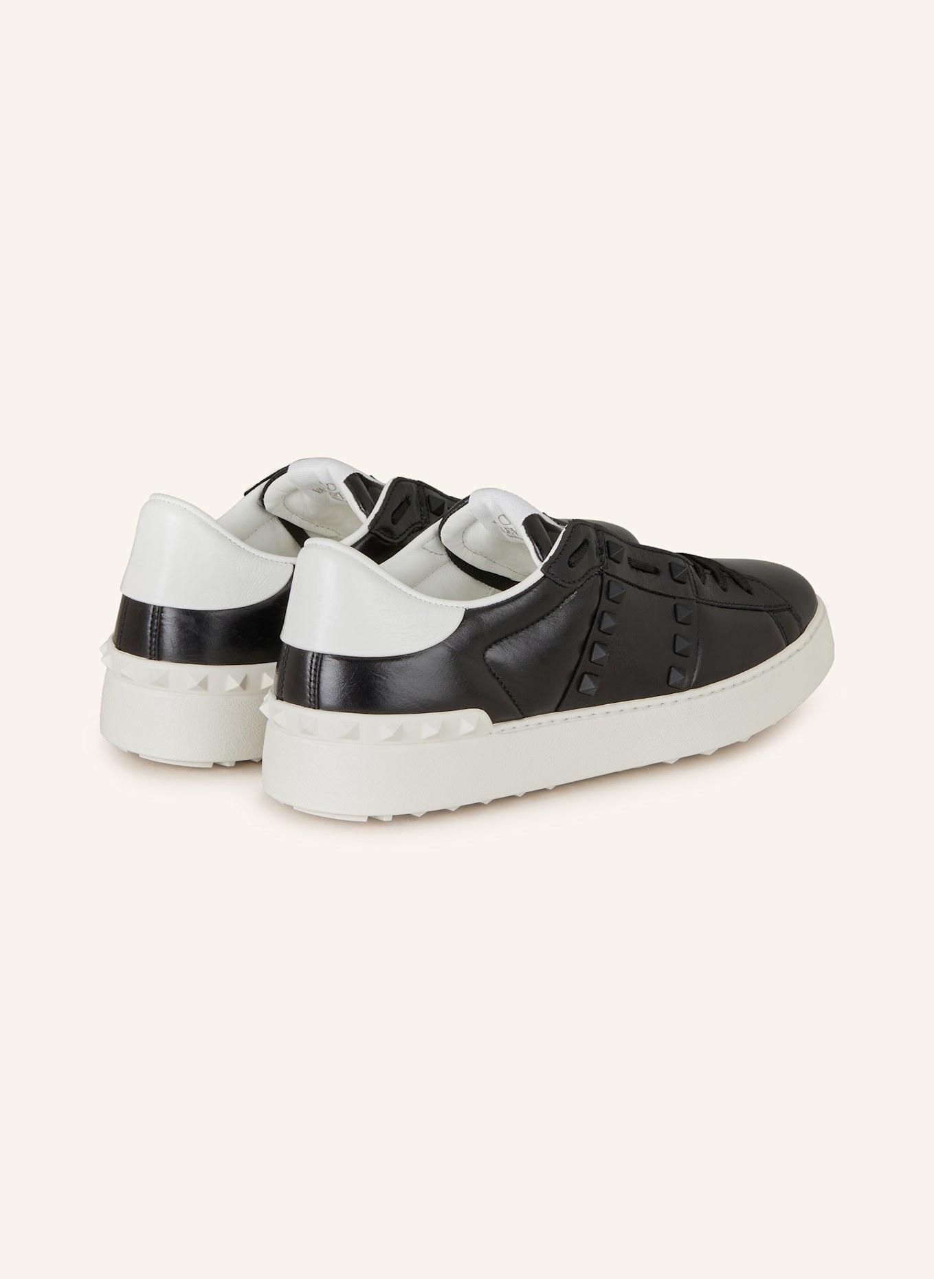 VALENTINO GARAVANI Sneakers ROCKSTUD UNTITLED with rivets in black white
