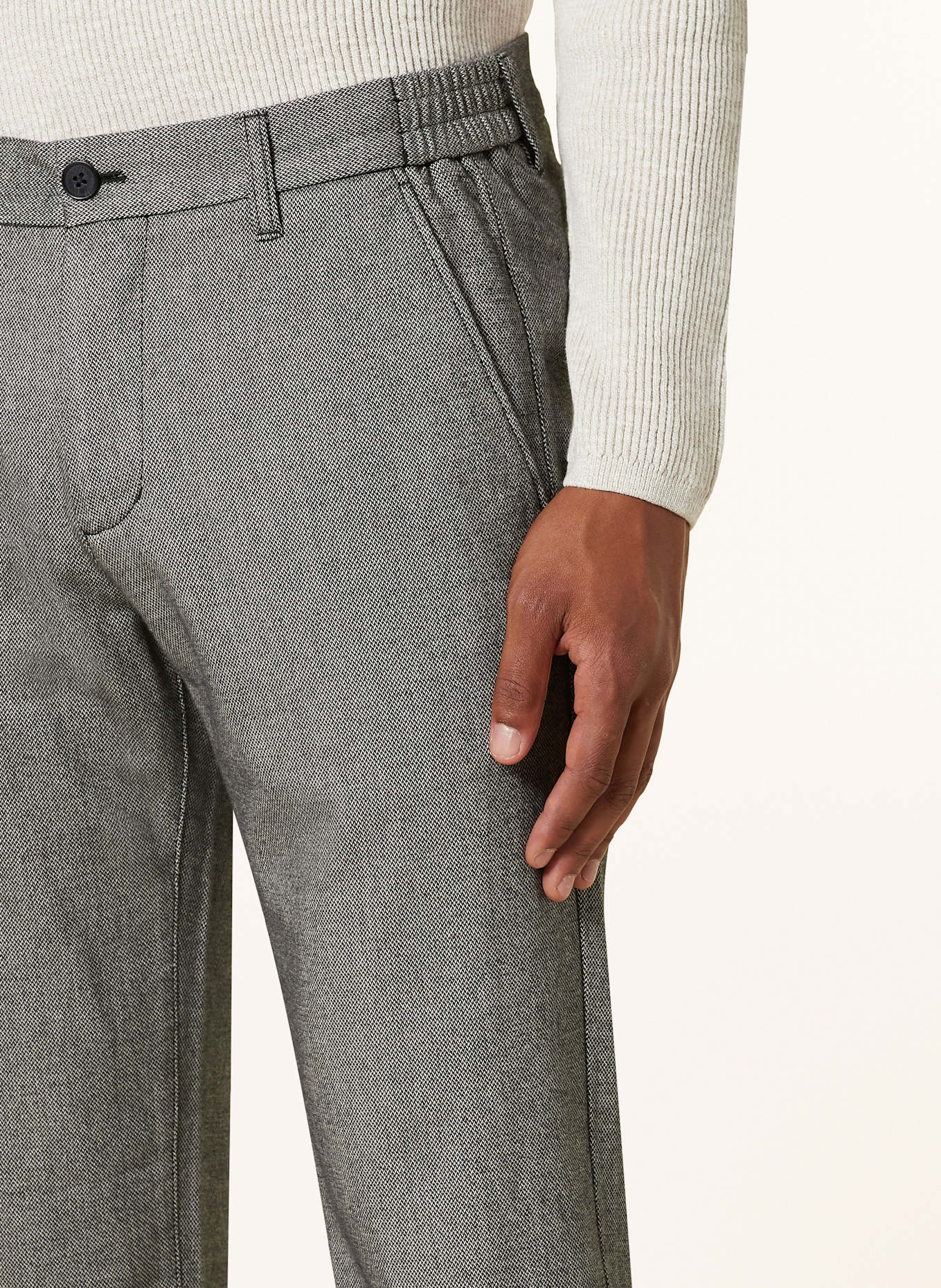 Marc O'Polo Shaped fit chinos with shaping effect, Color: GRAY/ BLACK (Image 6)