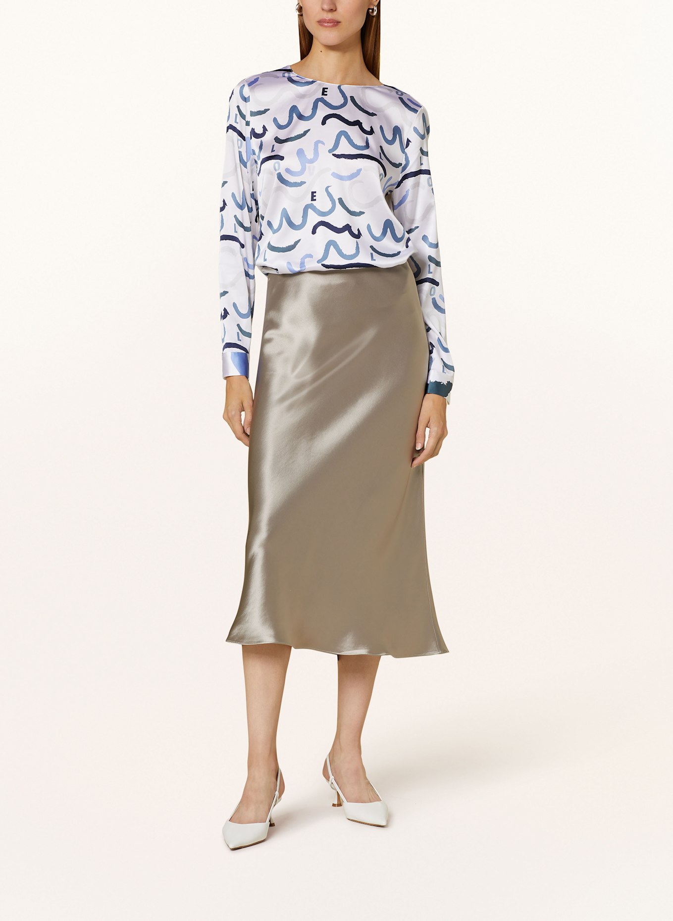 HERZEN'S ANGELEGENHEIT Blusenshirt aus Seide: WEISS / BLAU / HELLGRAU