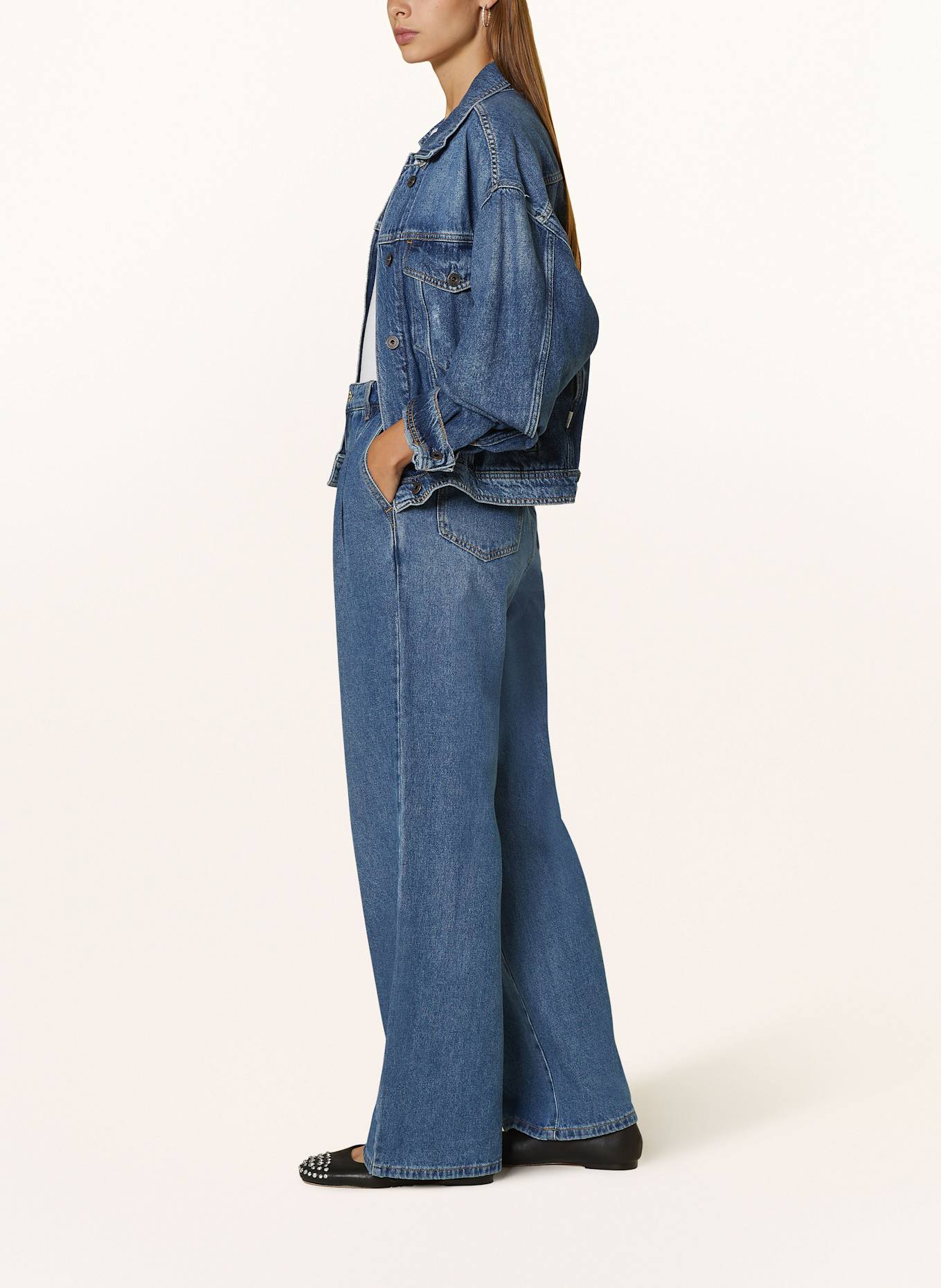 Y.A.S. Straight jeans: good value everyday pants