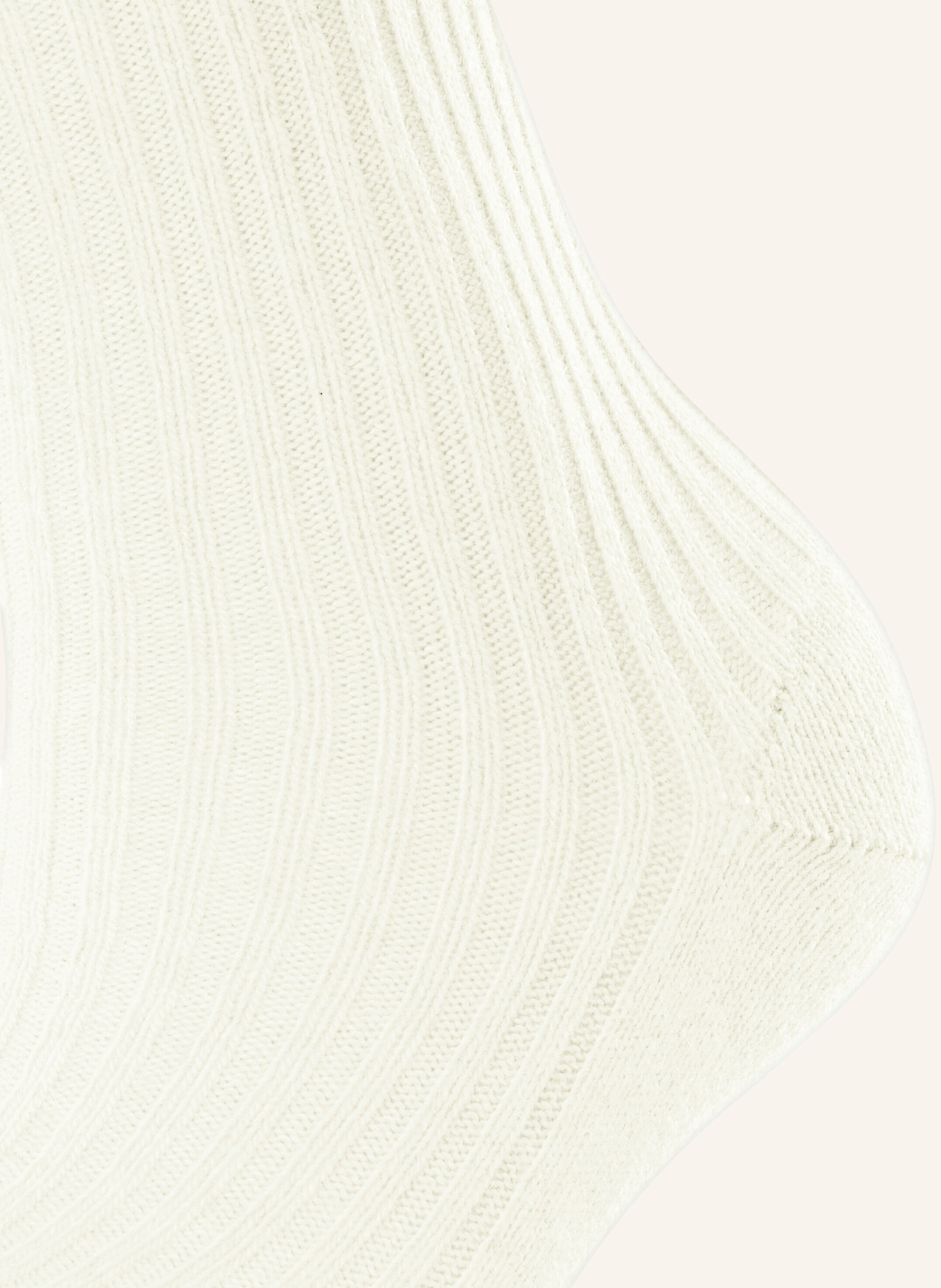 FALKE COSY WOOL flat boot socks with merino wool, Color: 2040 off-white (Image 3)