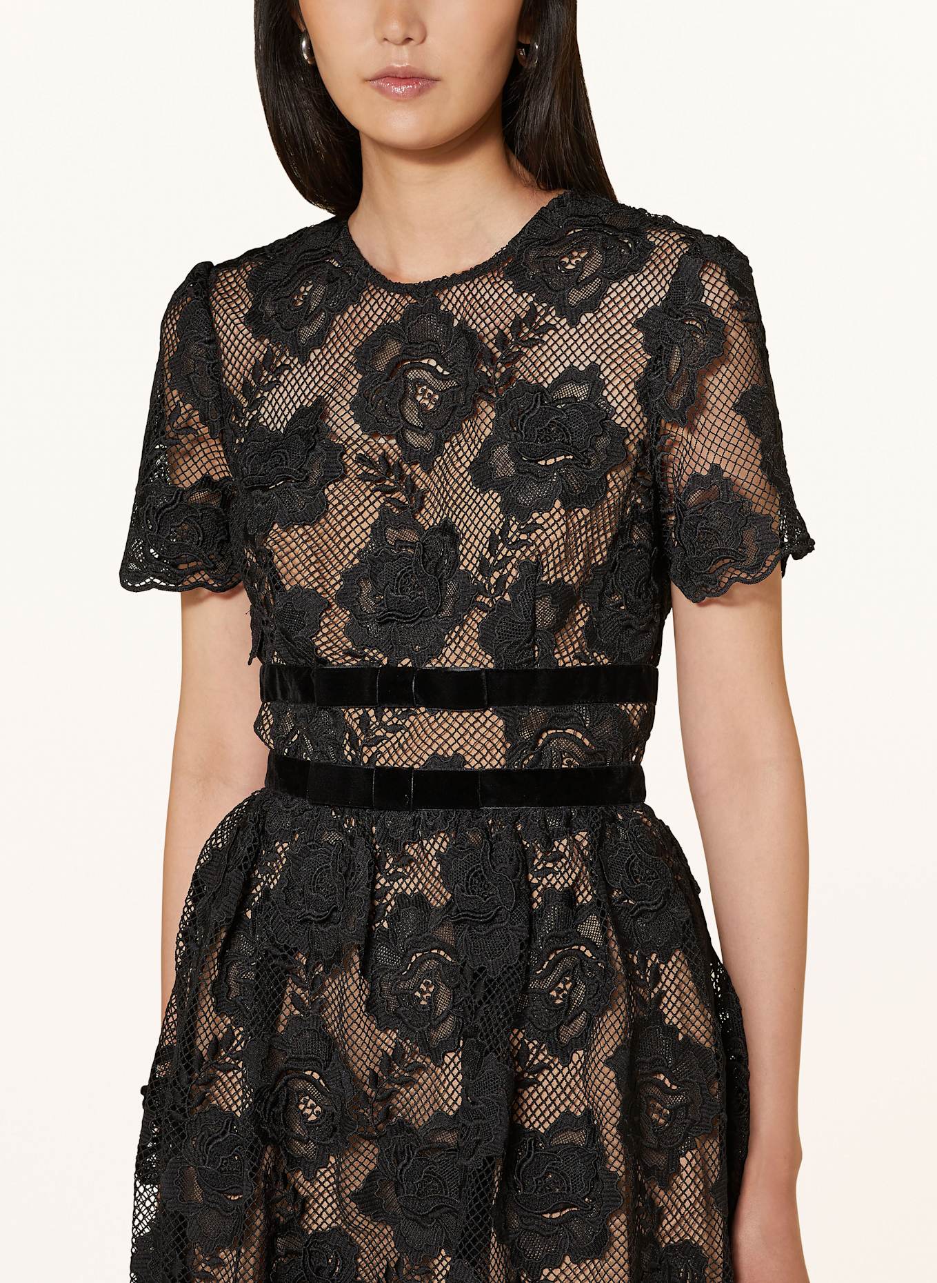Self portrait black lace dress on sale