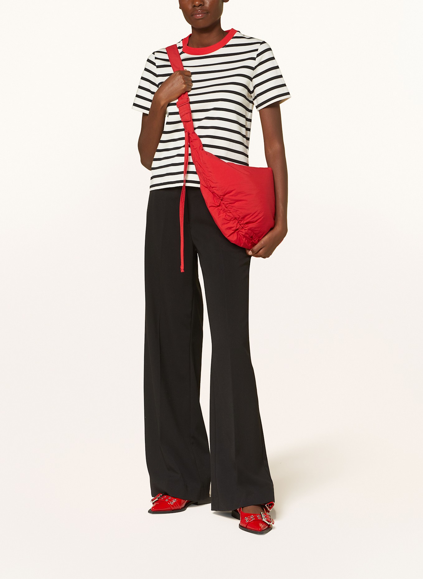 COS Waist bag can be worn as crossbody bag