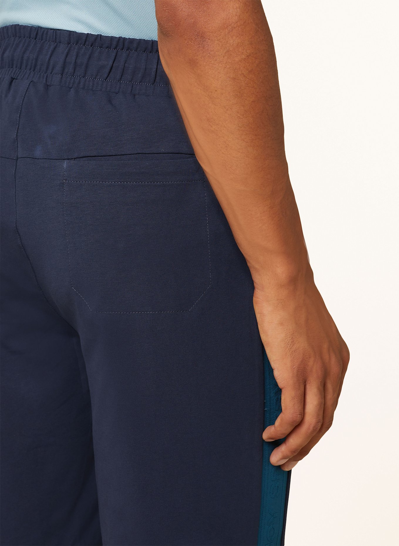 JOY sportswear Sweatshorts JANNIS mit Galonstreifen: DUNKELBLAU