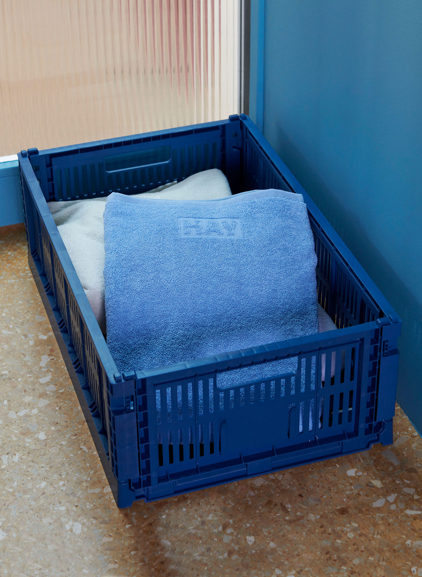 HAY Klappbox COLOUR CRATE LARGE: DARK BLUE