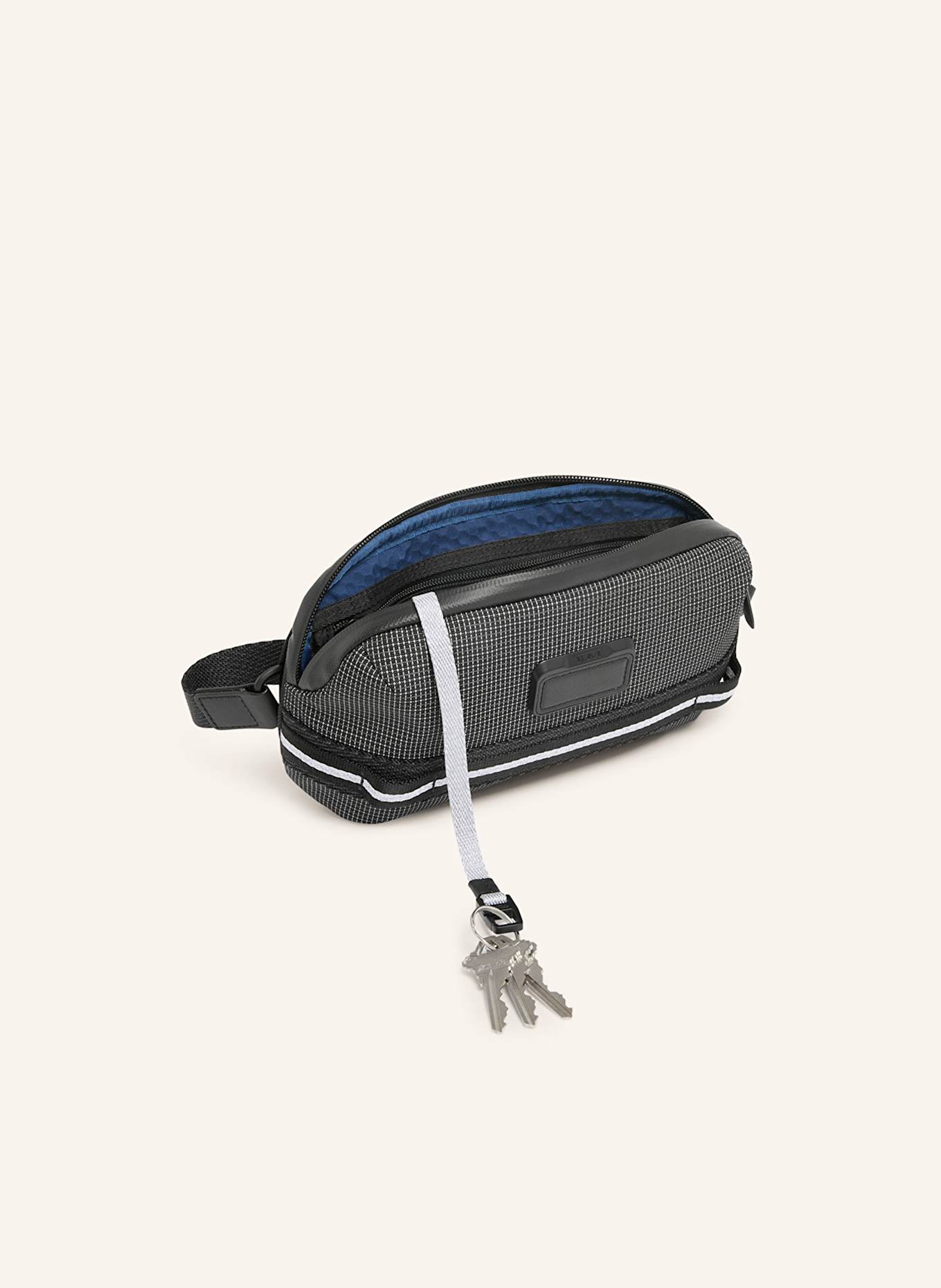Bum bag tumi deals