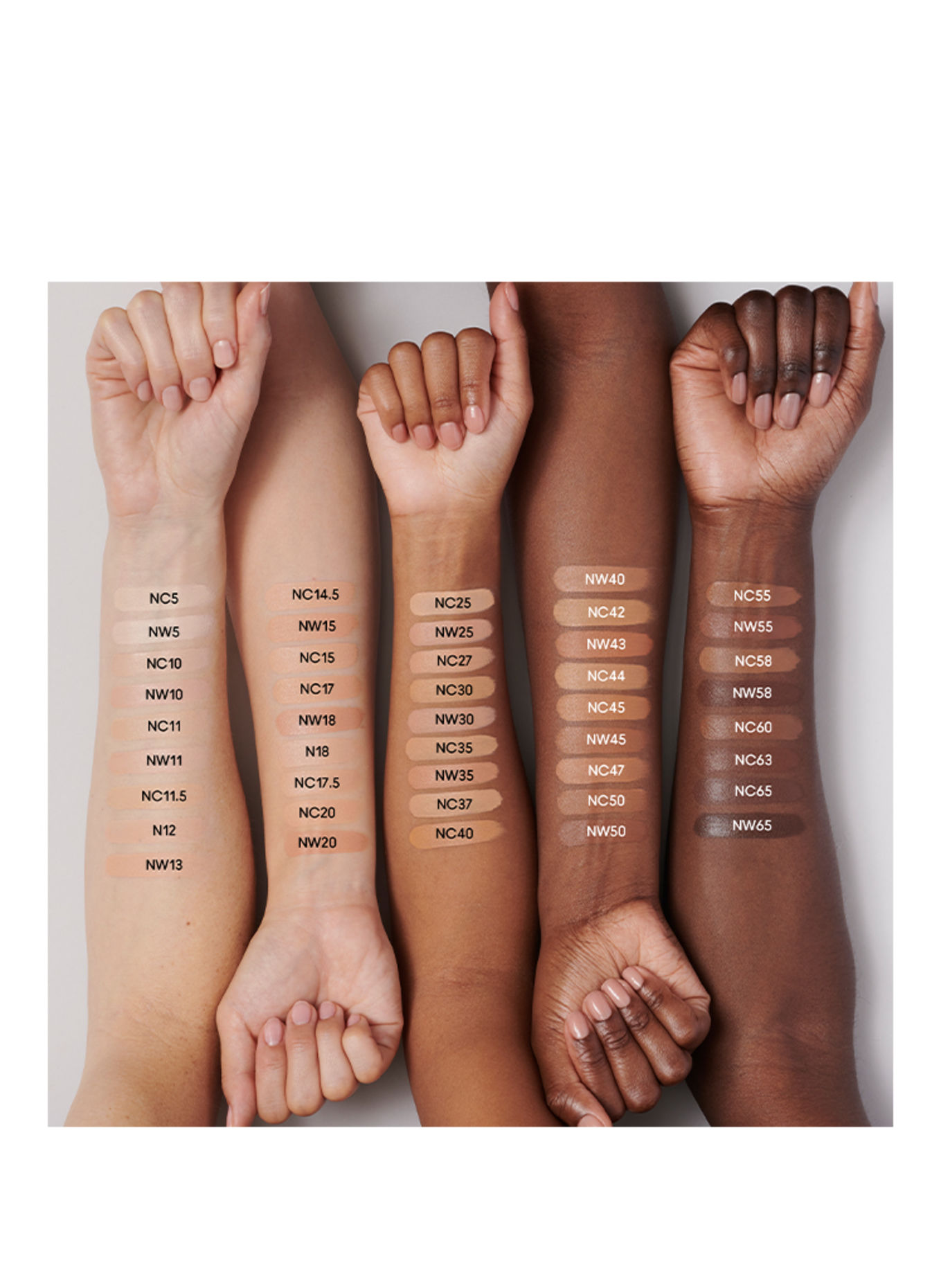 M.A.C STUDIO RADIANCE: NC10