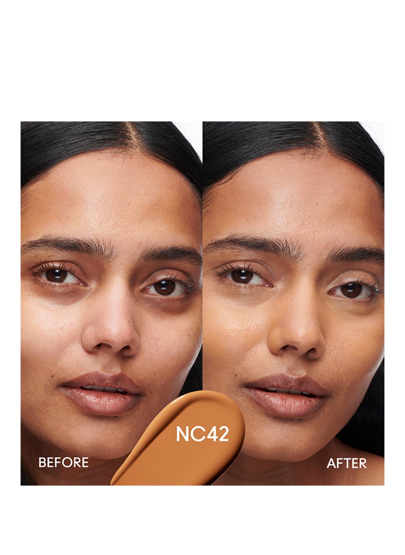 M.A.C STUDIO RADIANCE: NC42