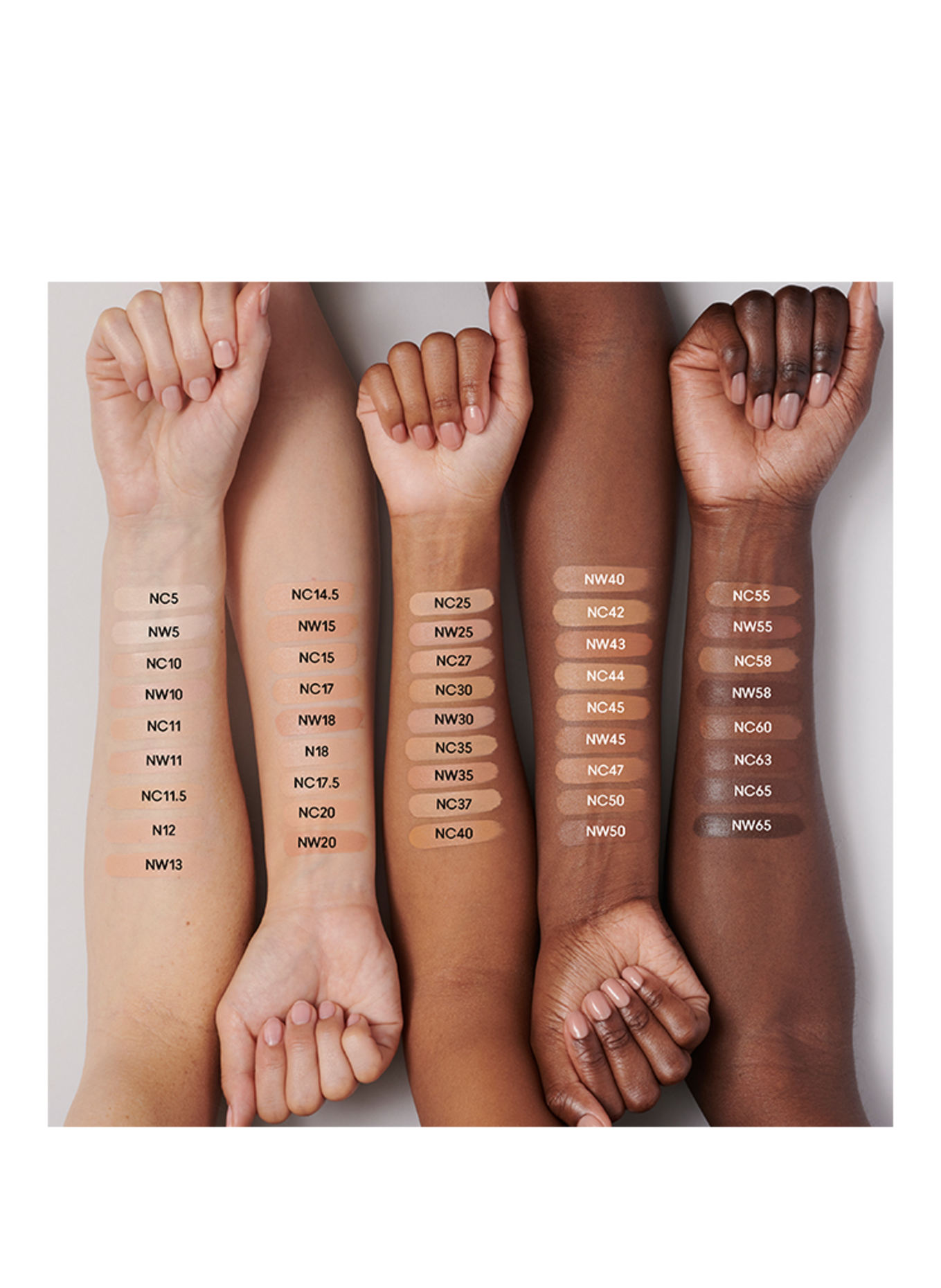 M.A.C STUDIO RADIANCE: NC44