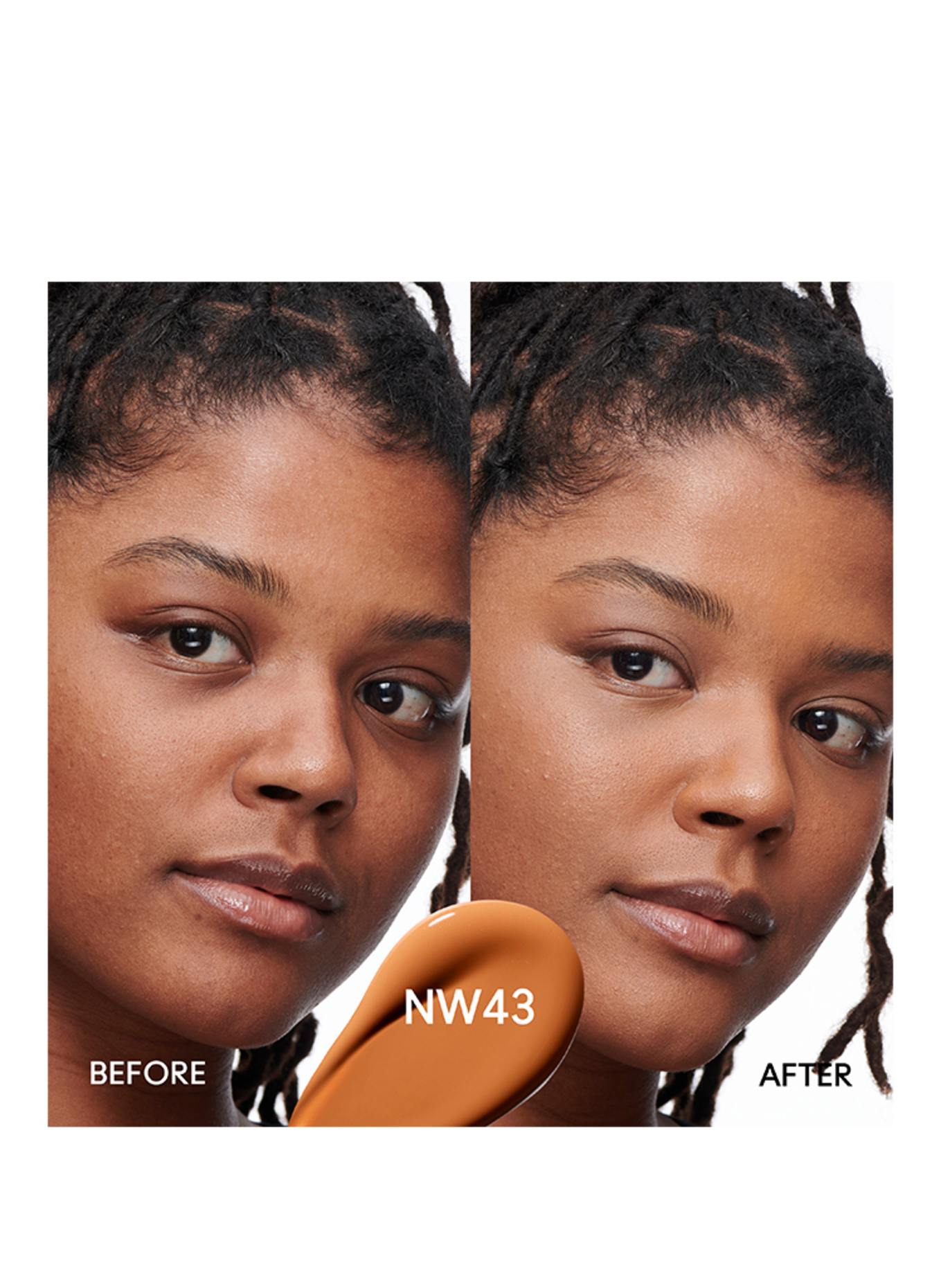 M.A.C STUDIO RADIANCE: NW43