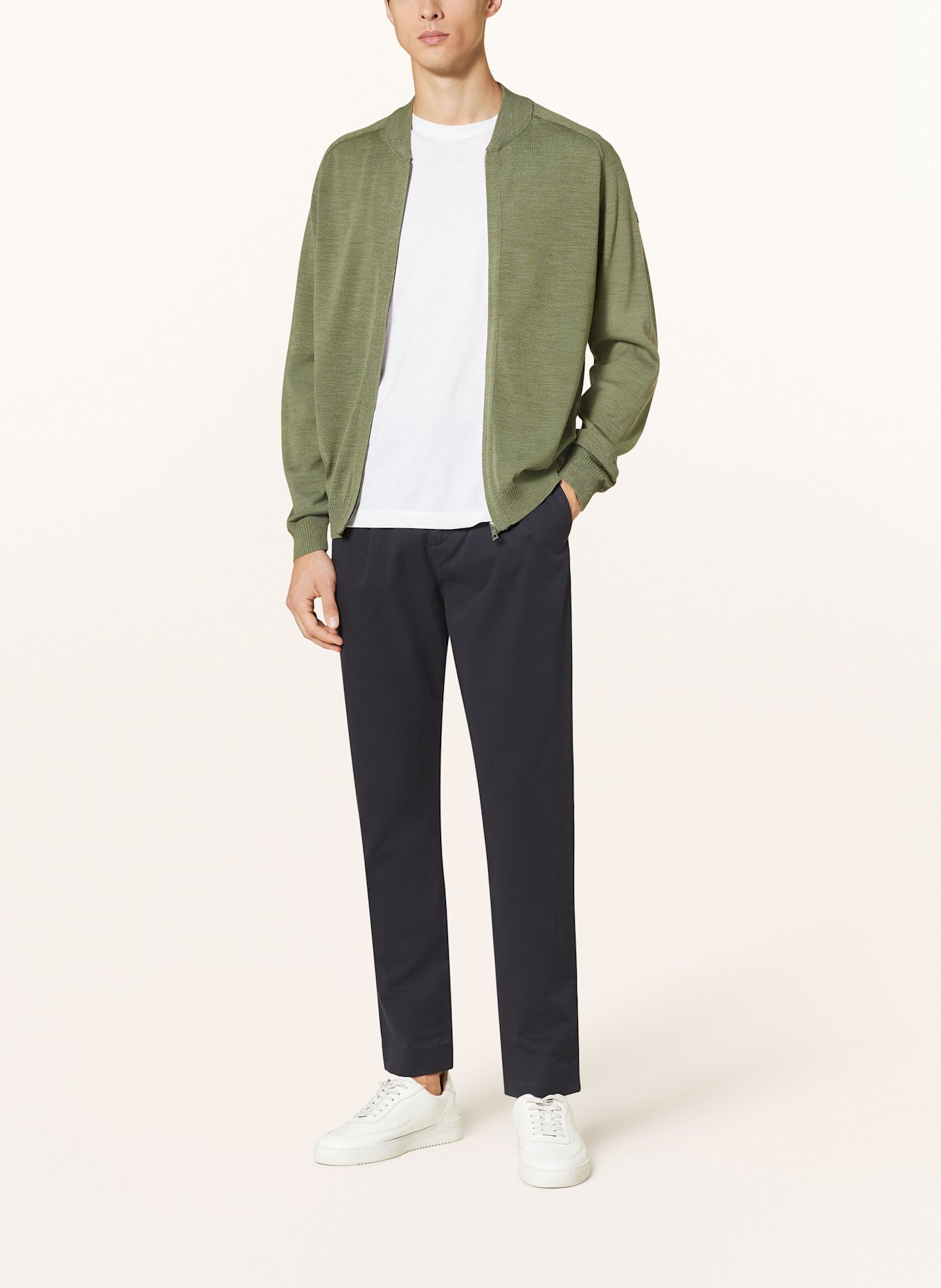 MAERZ MUENCHEN Strickjacke : GRÜN