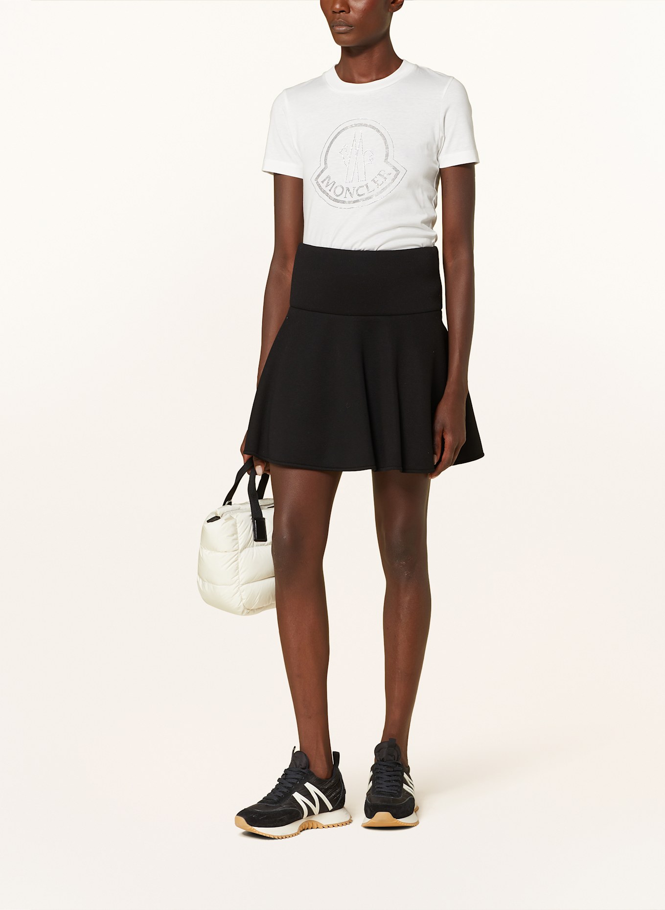 MONCLER T-Shirt mit Schmucksteinen: WEISS