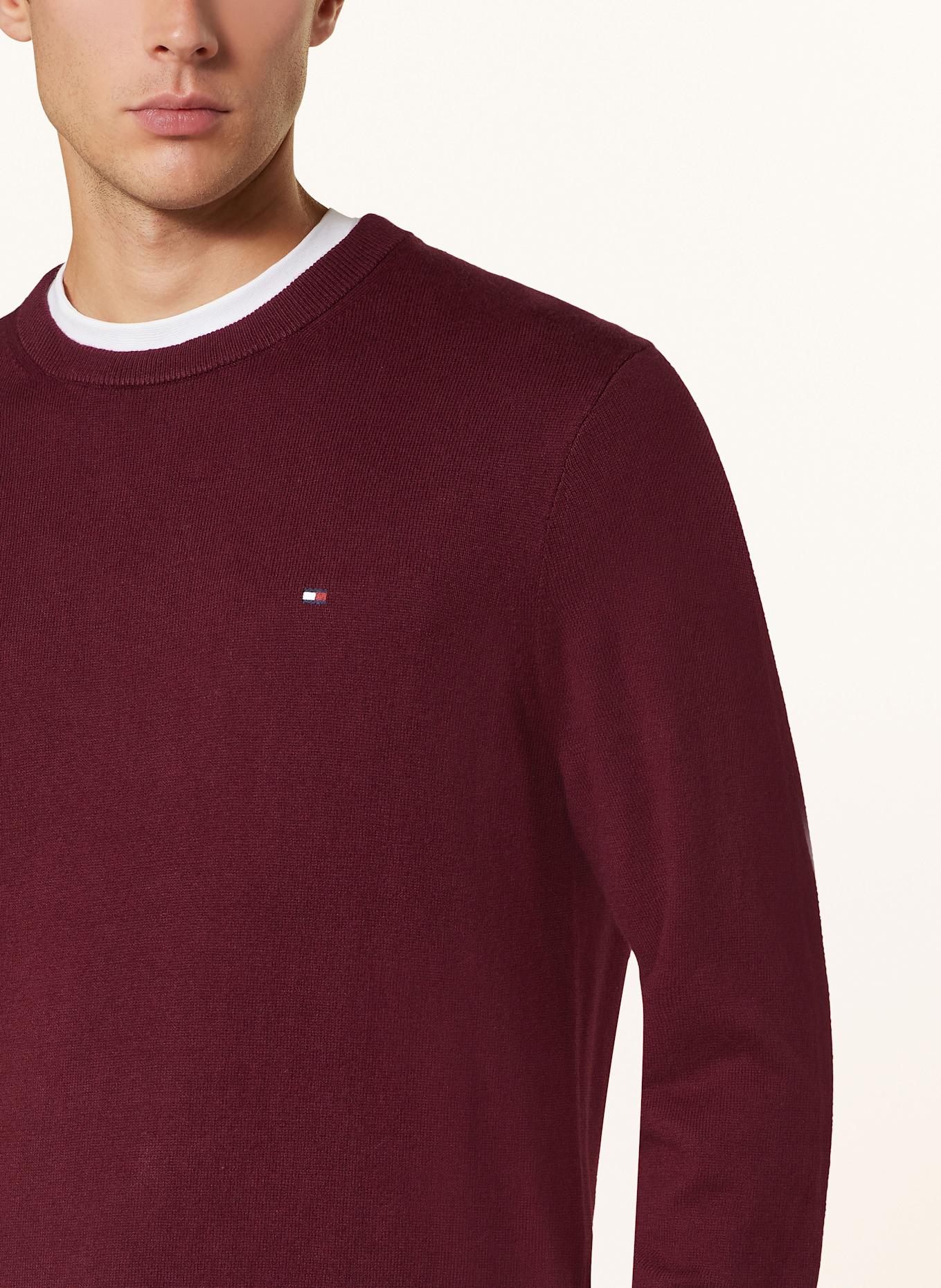 TOMMY HILFIGER Pullover: DUNKELROT