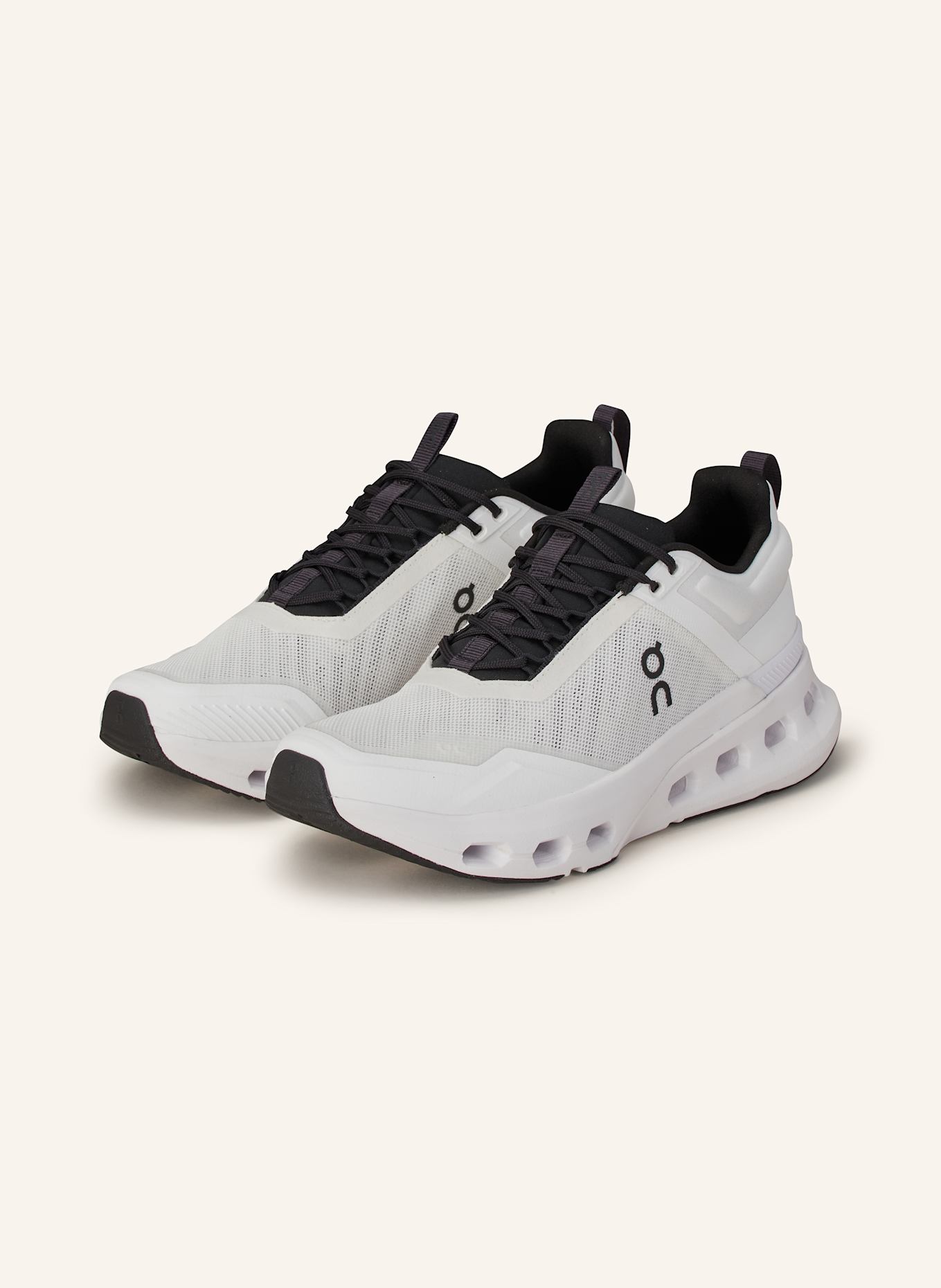On Fitnessschoenen CLOUDNOVA X: WIT / ZWART