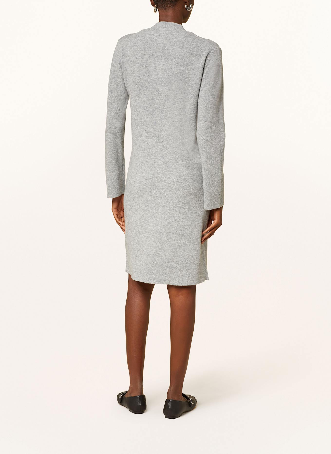 Y.A.S. Pletené šaty: SVĚTLE ŠEDÁ