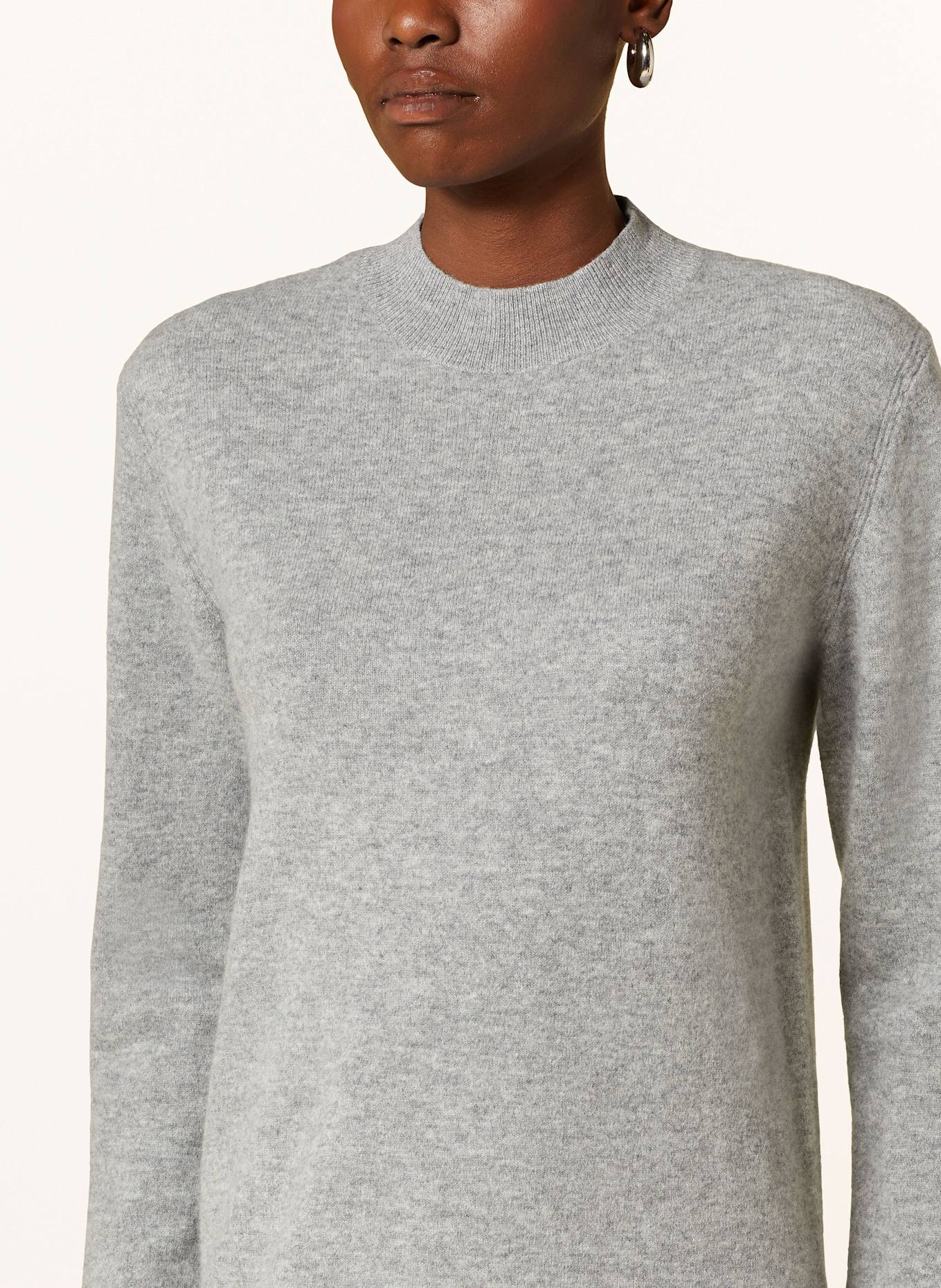 Y.A.S. Pletené šaty: SVĚTLE ŠEDÁ