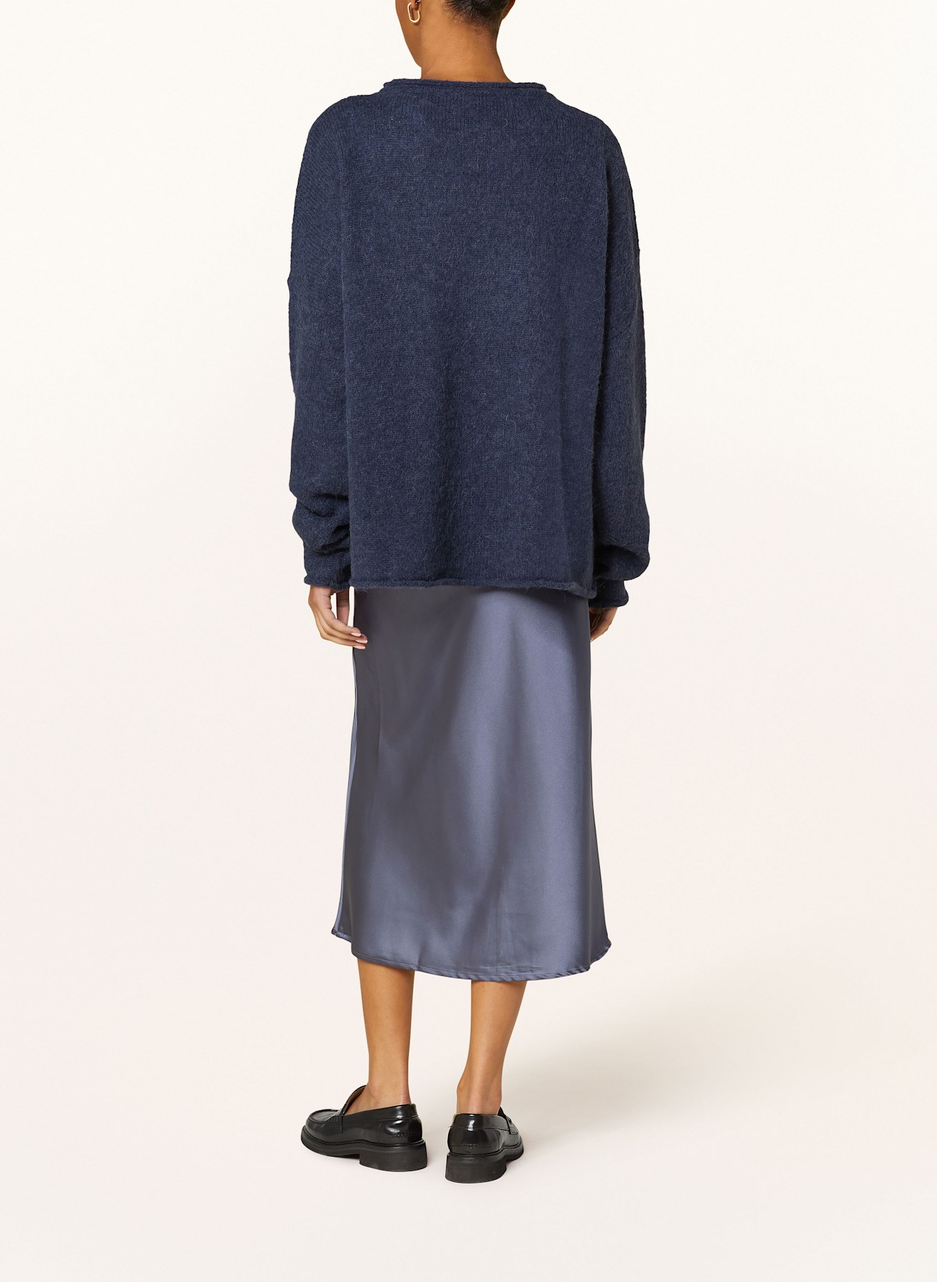 gina tricot jupe en satin: BLEU GRIS