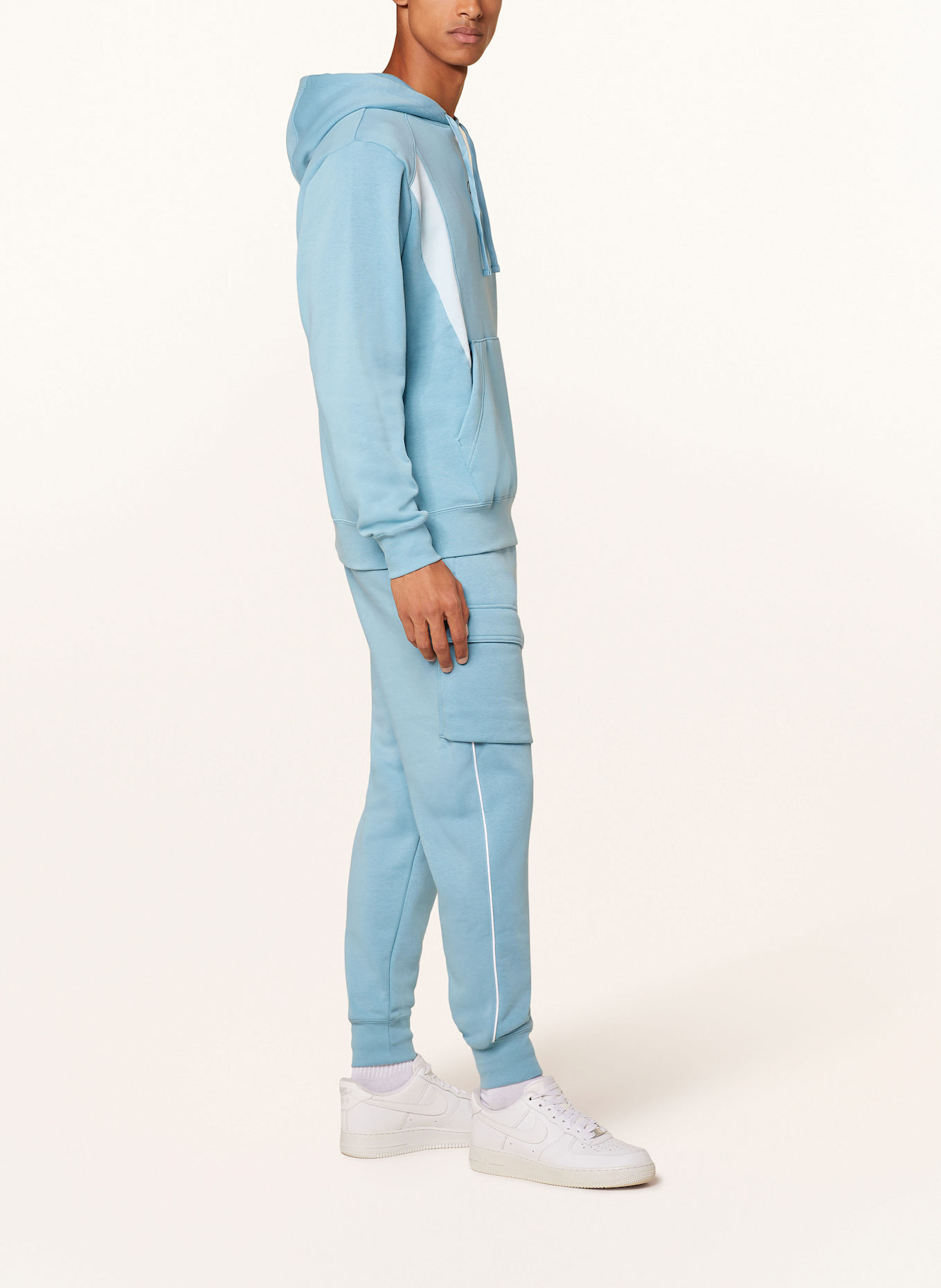 Nike Sweatpants SPORTSWEAR AIR in turquoise