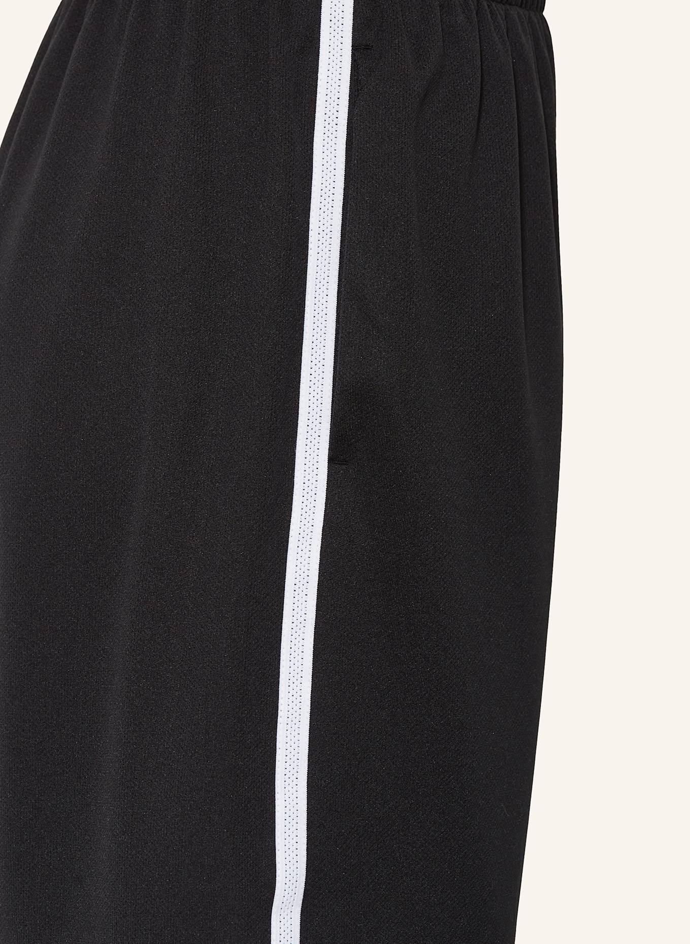 Nike Shorts MULTI mit Galonstreifen, Farbe: SCHWARZ (Bild 3)