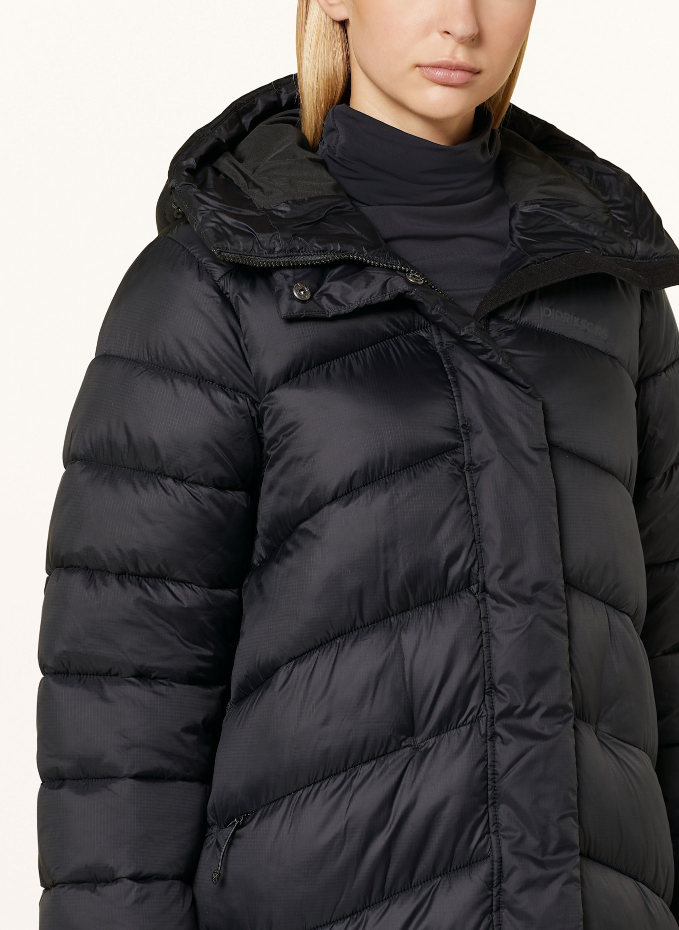 DIDRIKSONS Płaszcz pikowany MARION: CZARNY