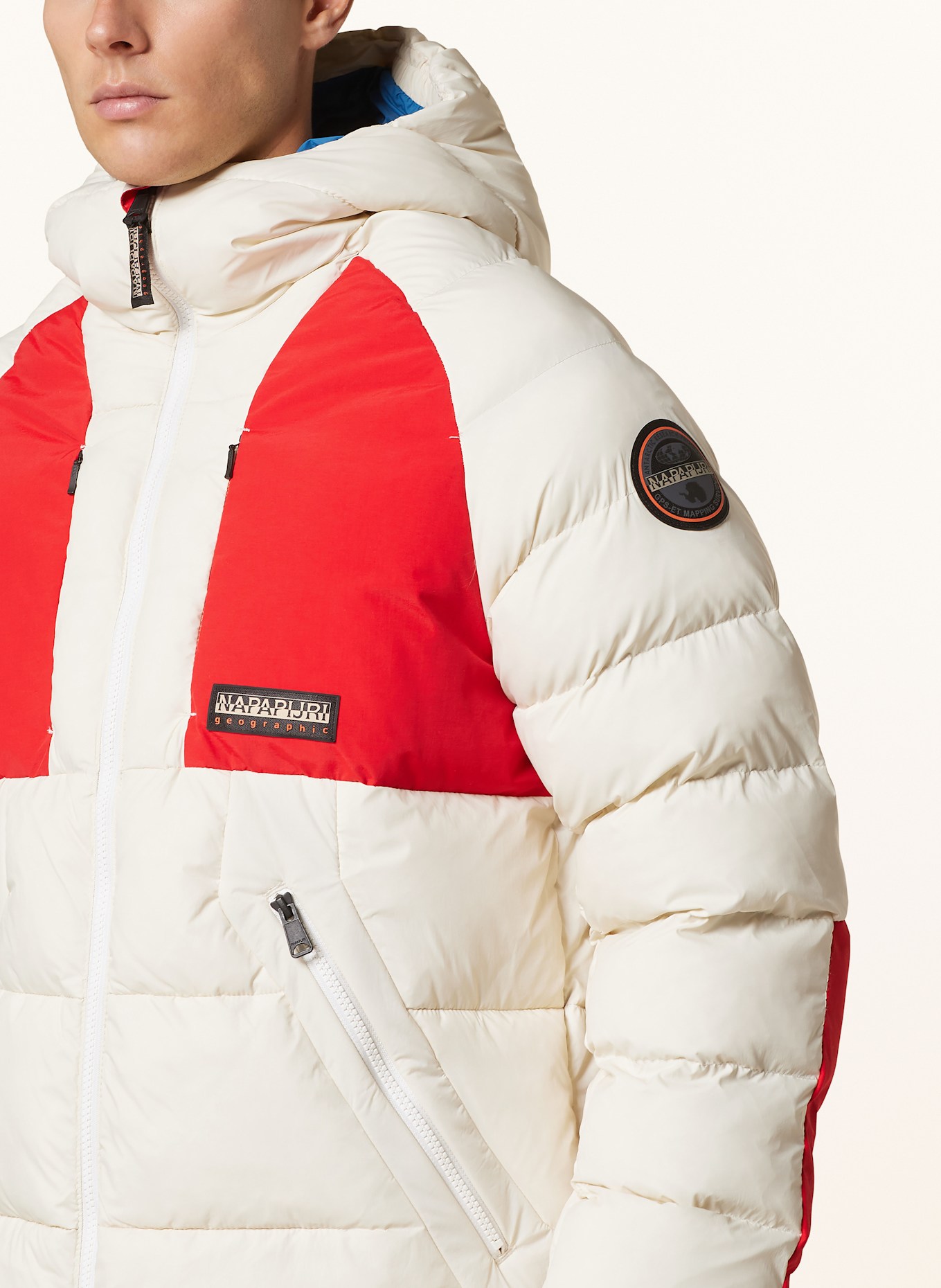 NAPAPIJRI Prošívaná bunda A-MOESA ze směsi materiálů: KRÉMOVÁ / ČERVENÁ