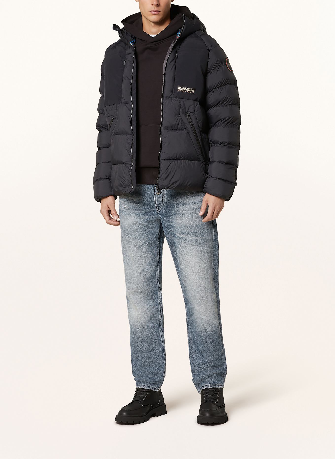 NAPAPIJRI Kurtka pikowana A-MOESA z mieszanki materiałów: CZARNY