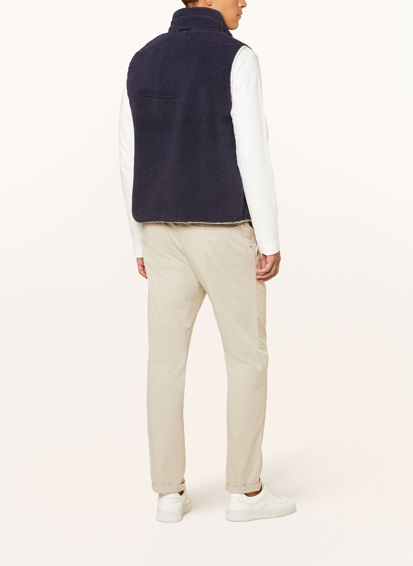 NAPAPIJRI YUPIK V teddy fur vest: DARK BLUE/ RED